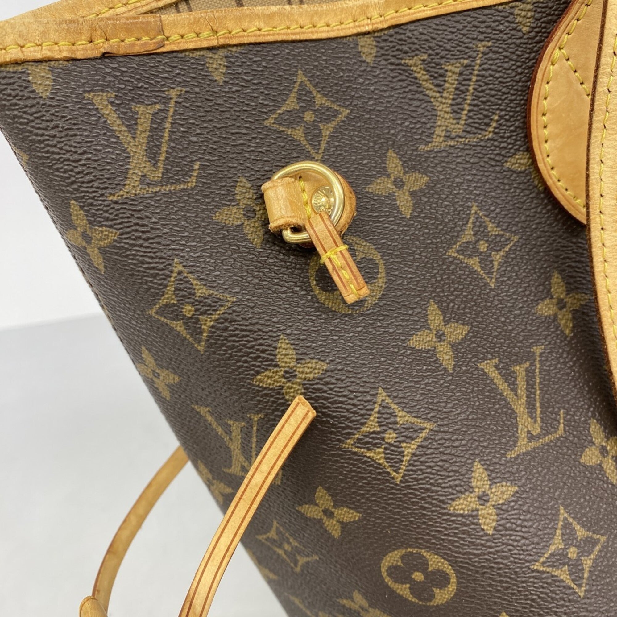 Louis Vuitton Brown Tote Bag (Pre-Owned)