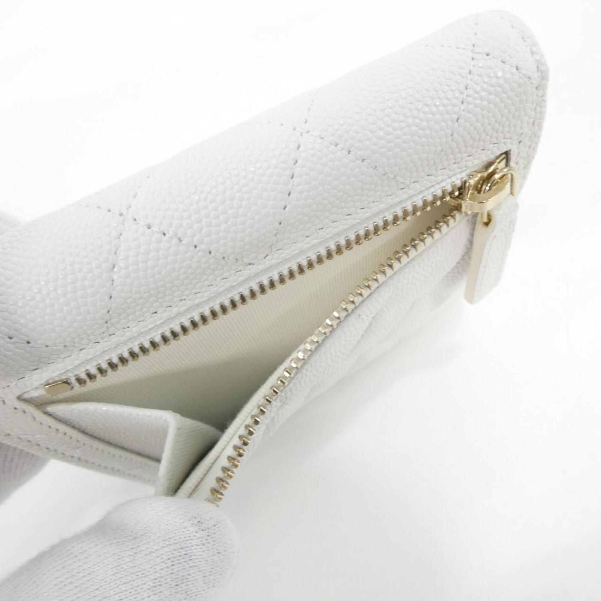 Chanel White Grained Calfskin Wallet (Tri-Fold) (Pre-Owned)