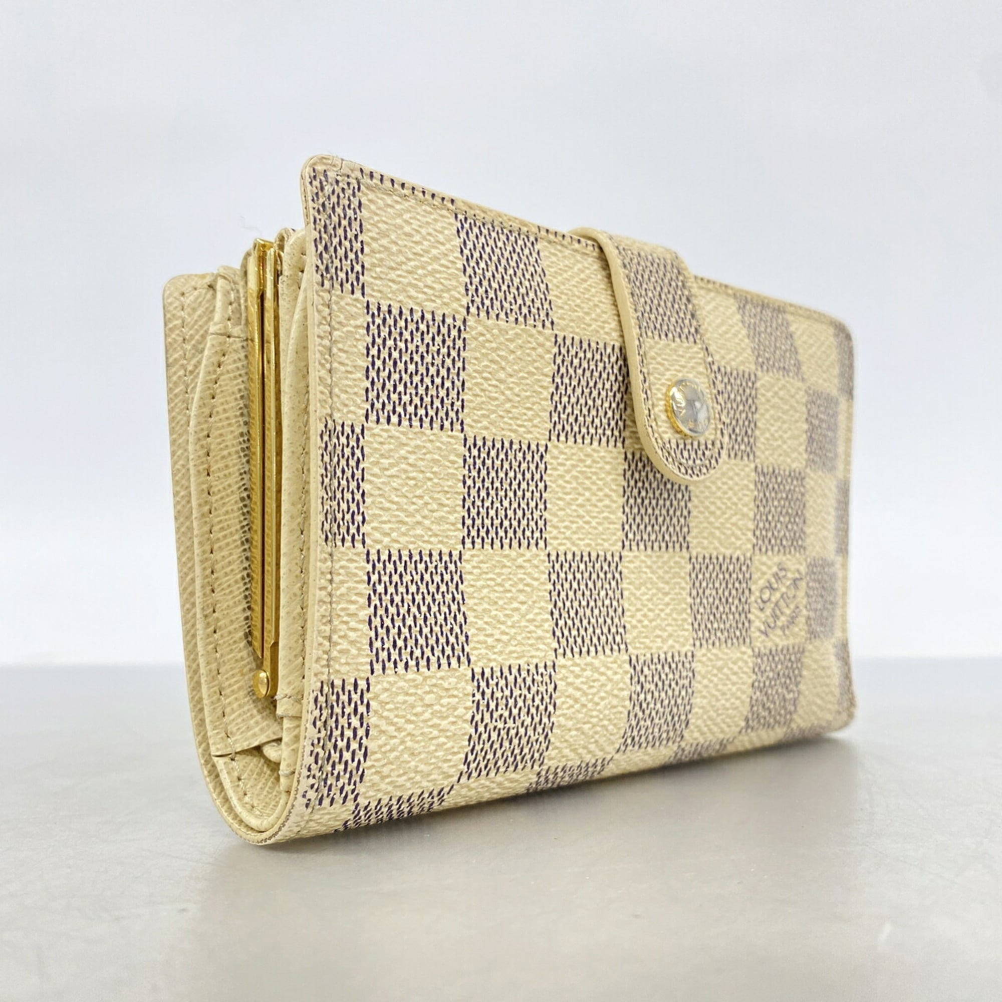 Louis Vuitton White Wallet (Bi-Fold) (Pre-Owned)