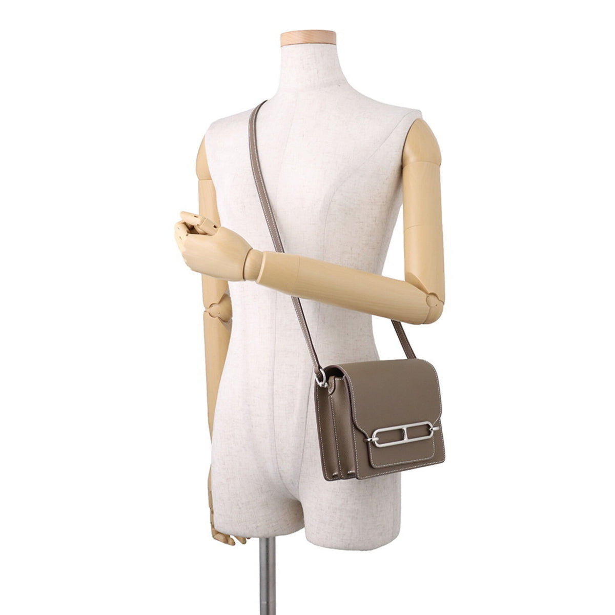 Hermes Etoupe Gray Handbag (Pre-Owned)