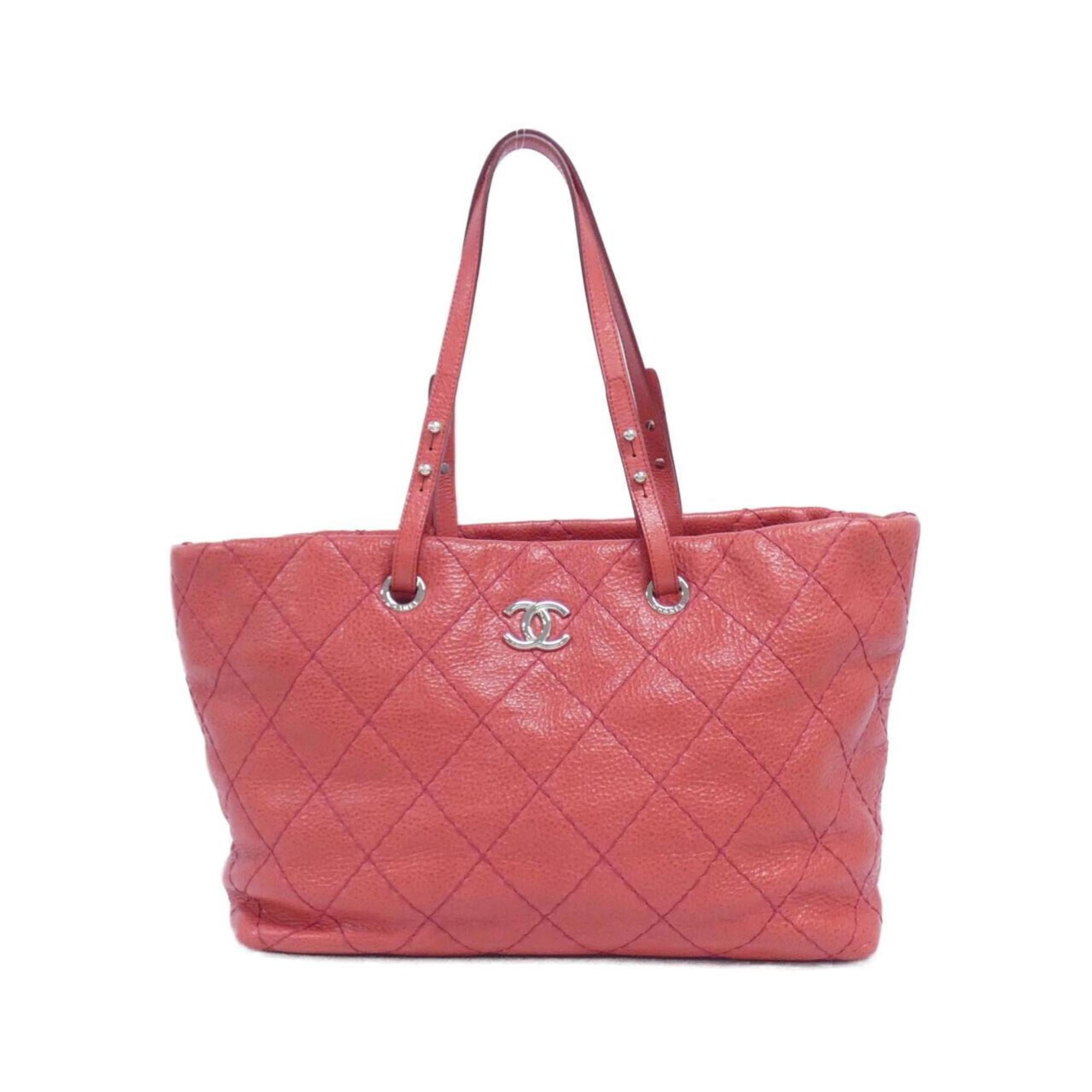 Chanel Pink Leather Handbag (Pre-Owned)