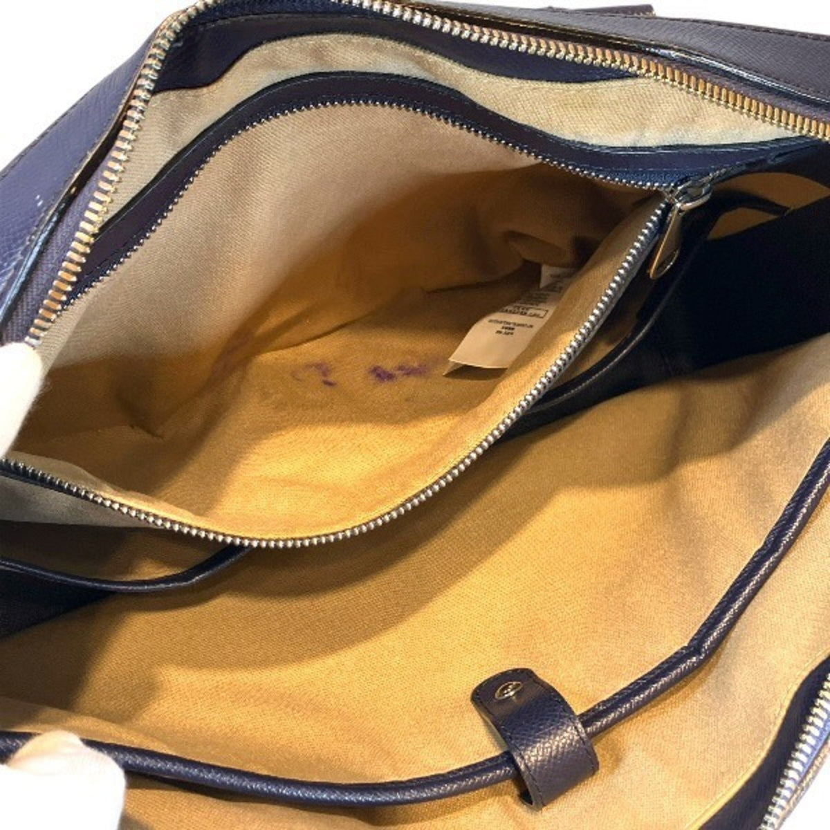 Burberry Black Leather (Pre-Owned)