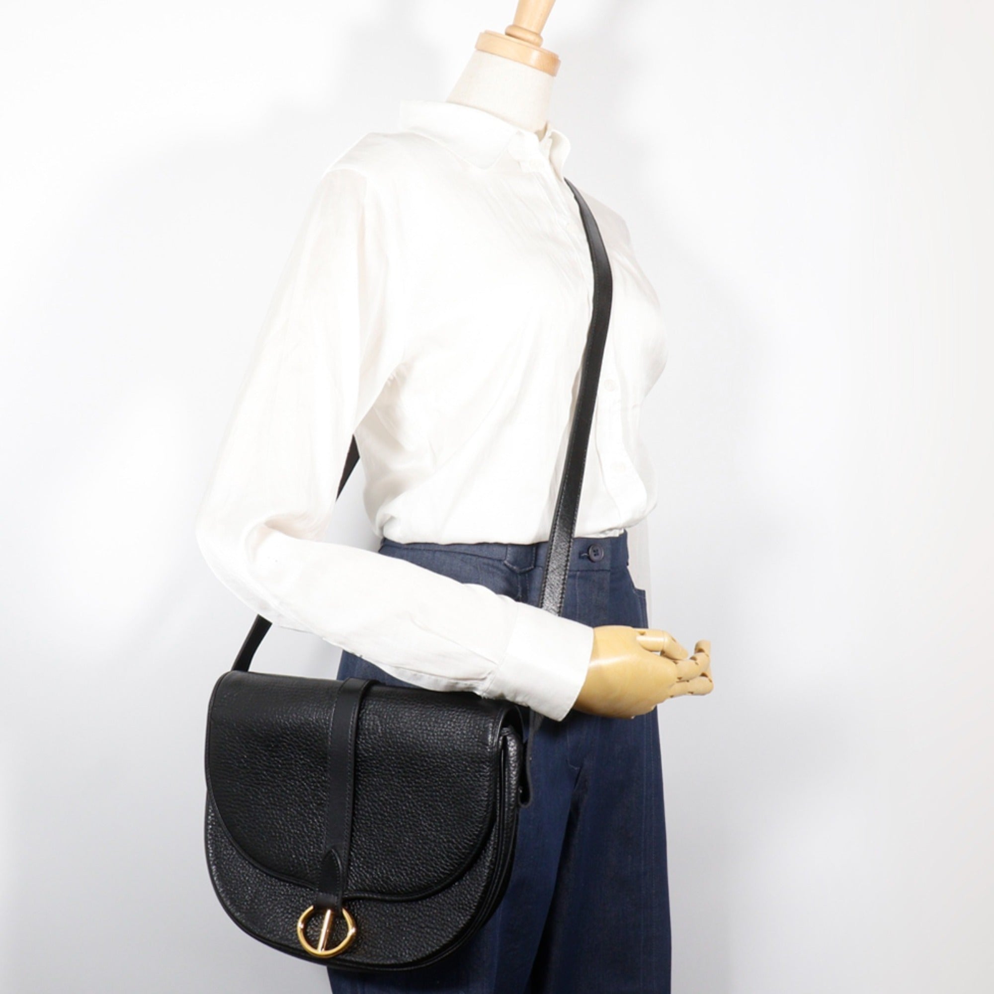 Christian Dior Black Shoulder Bag (Pre-Owned)