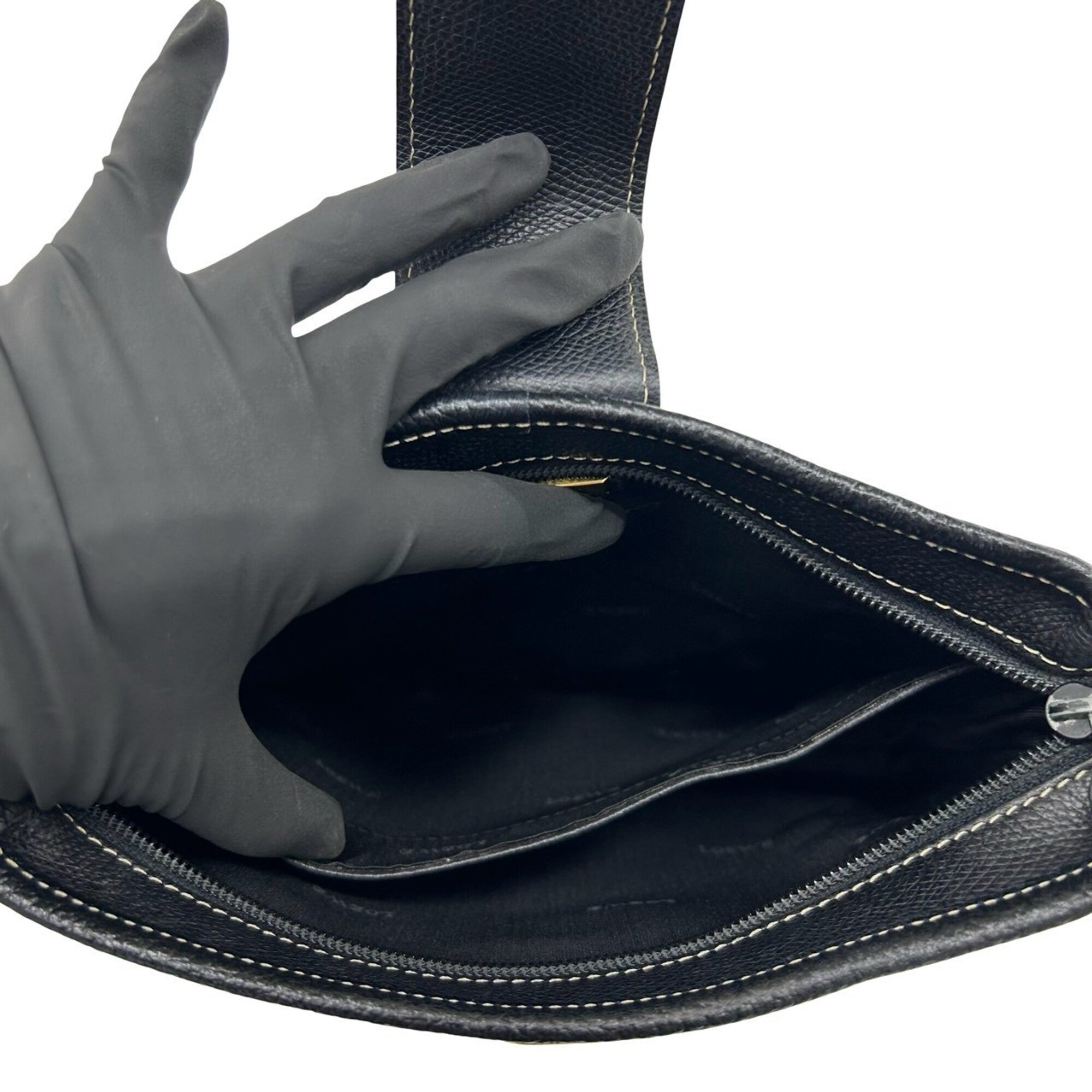 Loewe Black Leather Pochette Shoulder Bag (Pre-Owned)
