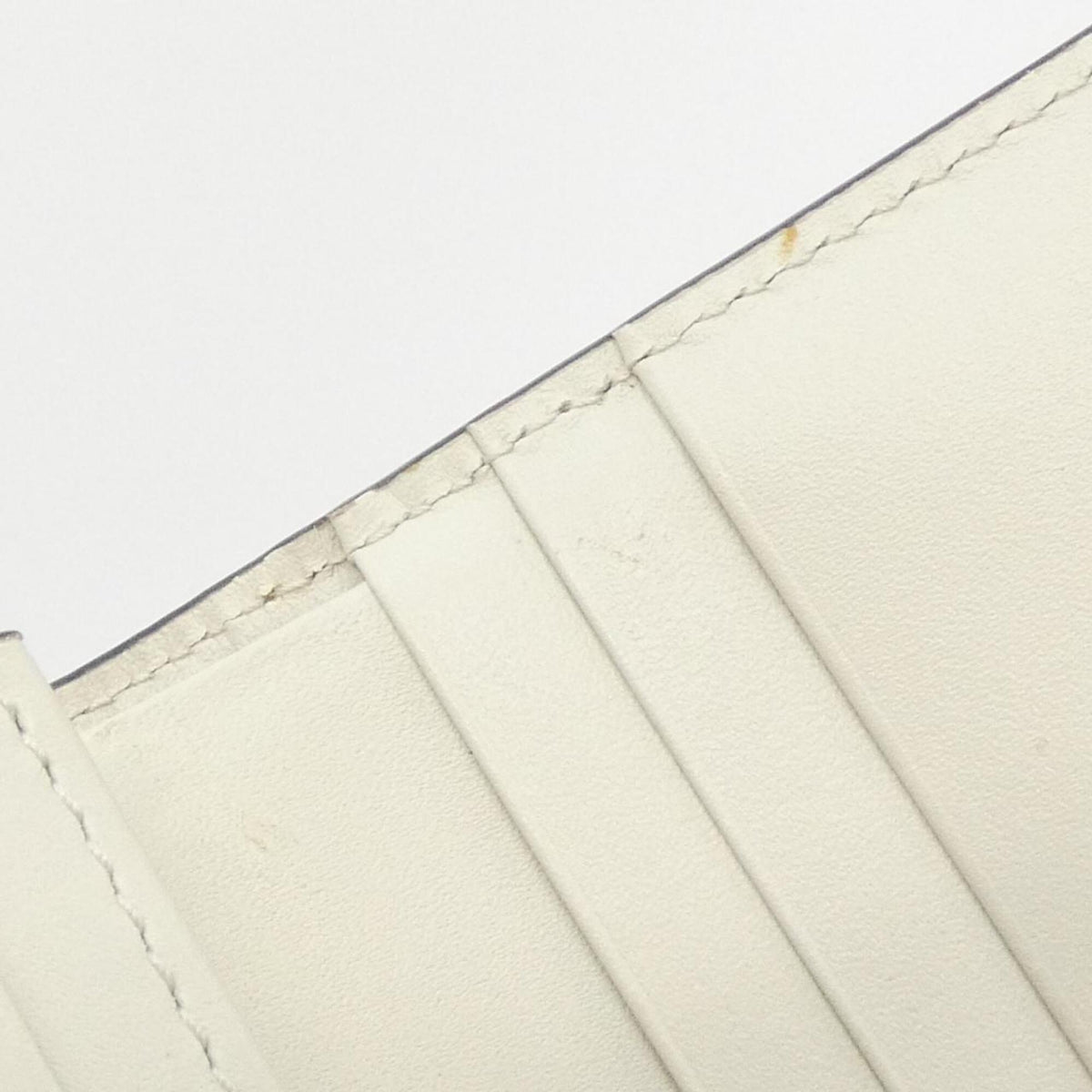 Gucci Beige Multi-Color Gg Supreme Wallet (Bi-Fold) (Pre-Owned)
