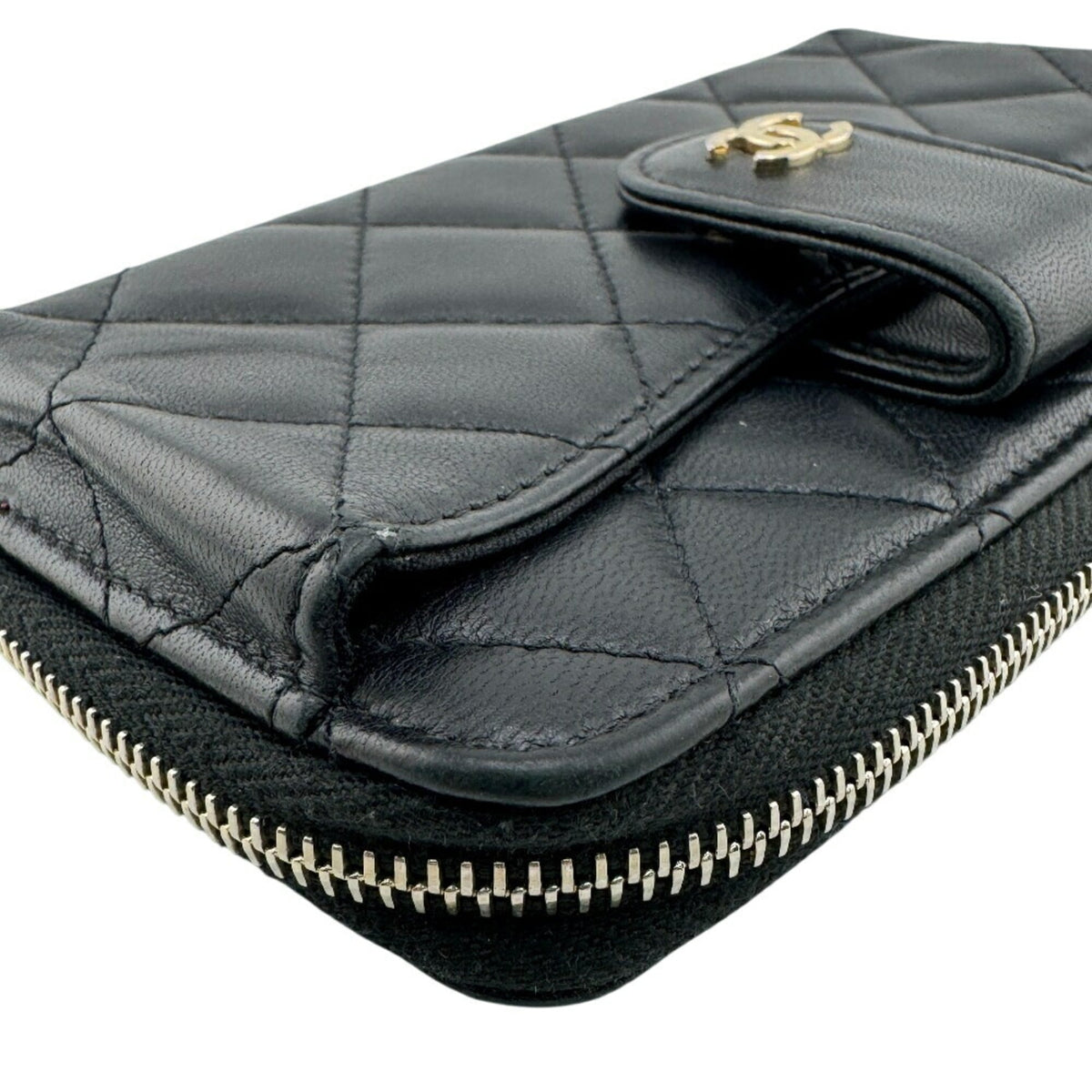 Chanel Black Leather (Pre-Owned)