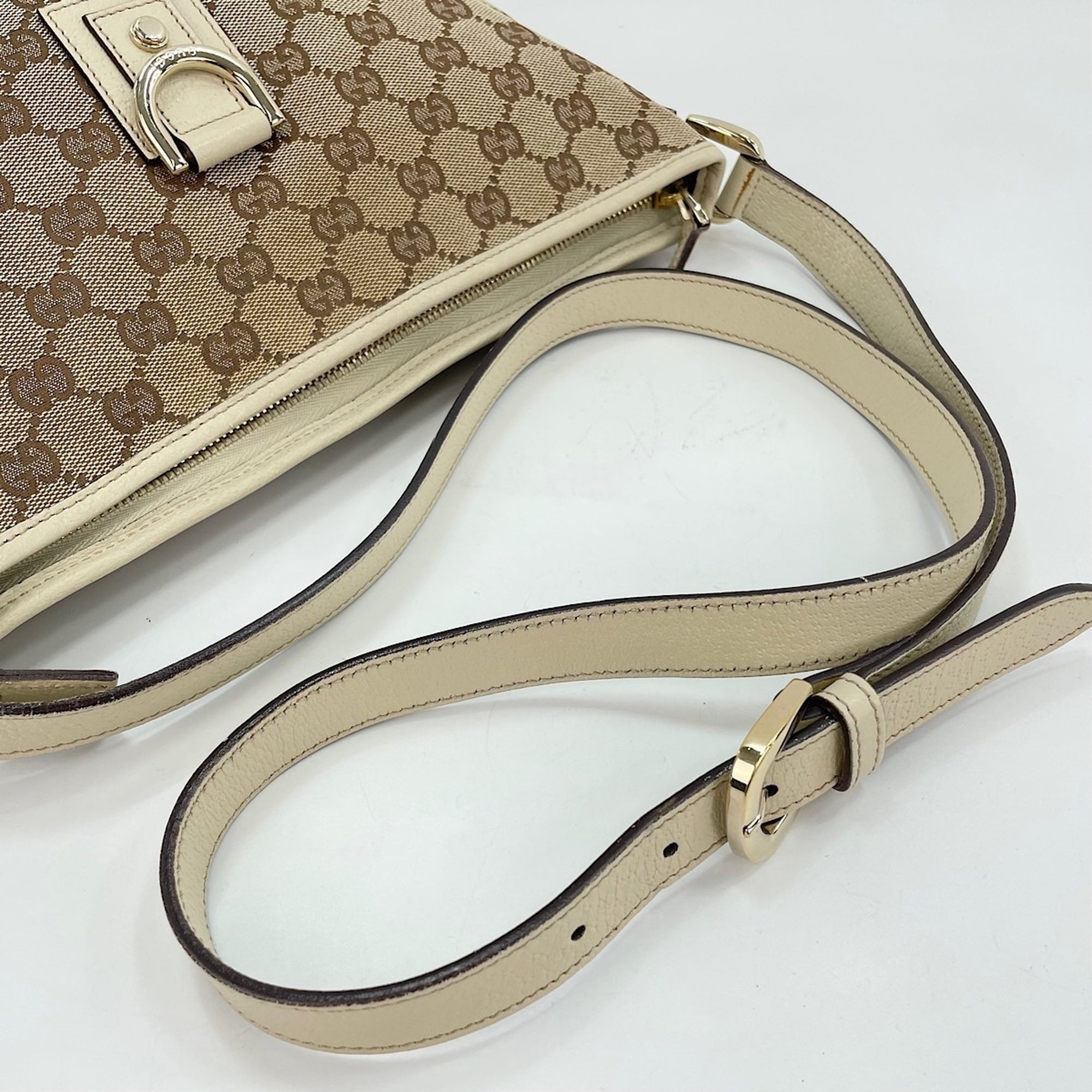 Gucci Abbey Beige Shoulder Bag (Pre-Owned)