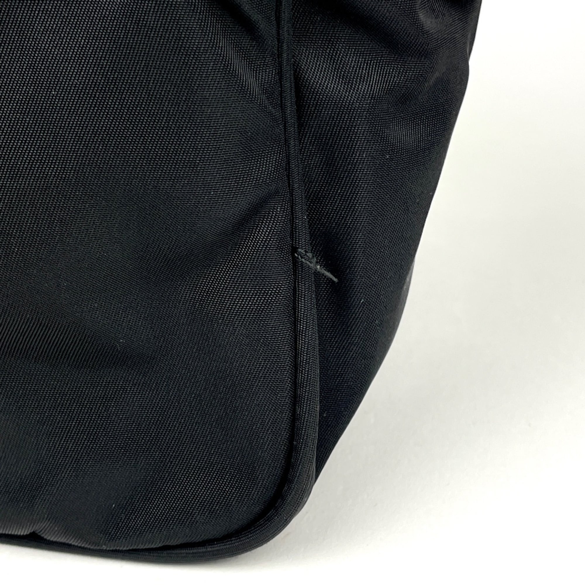 Prada Black Nylon Shoulder Bag (Pre-Owned)