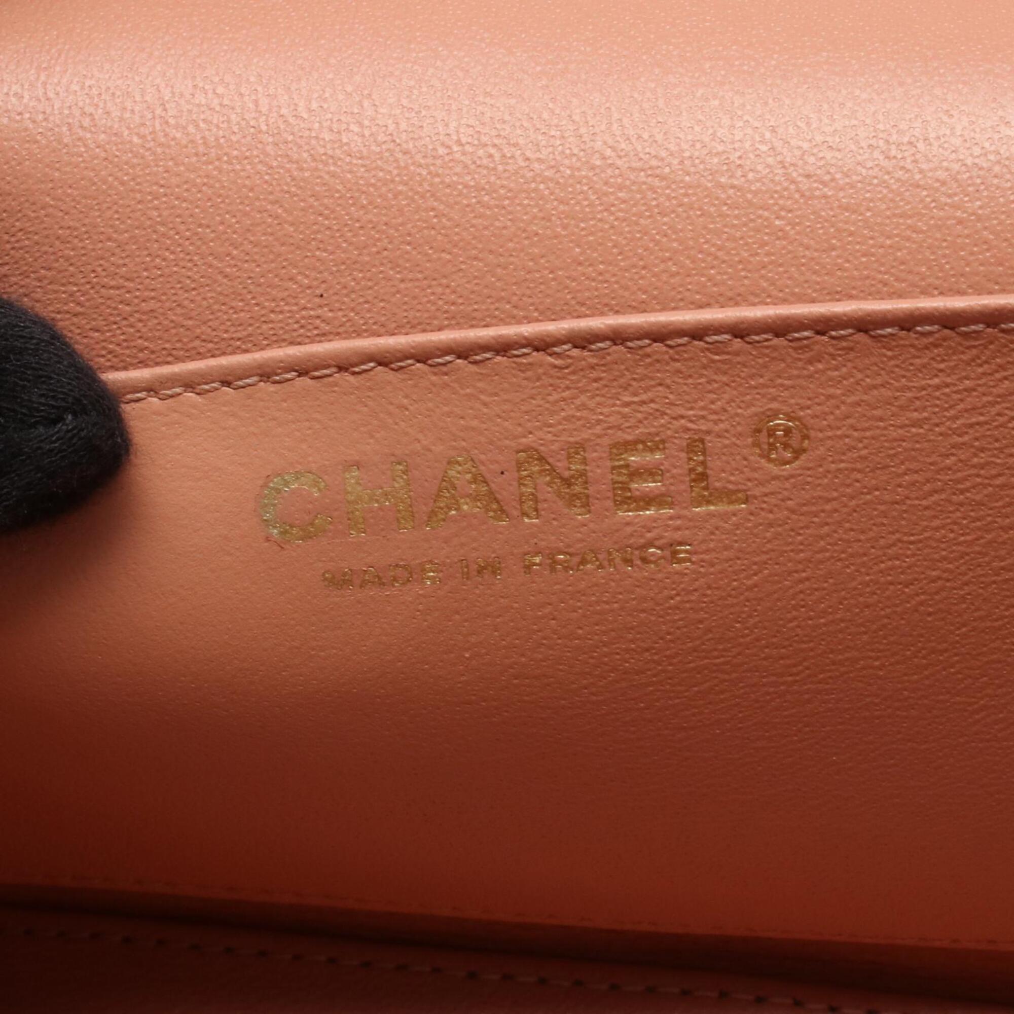 Chanel Matelasse Pink Leather Handbag Shoulder Bag (Pre-Owned)