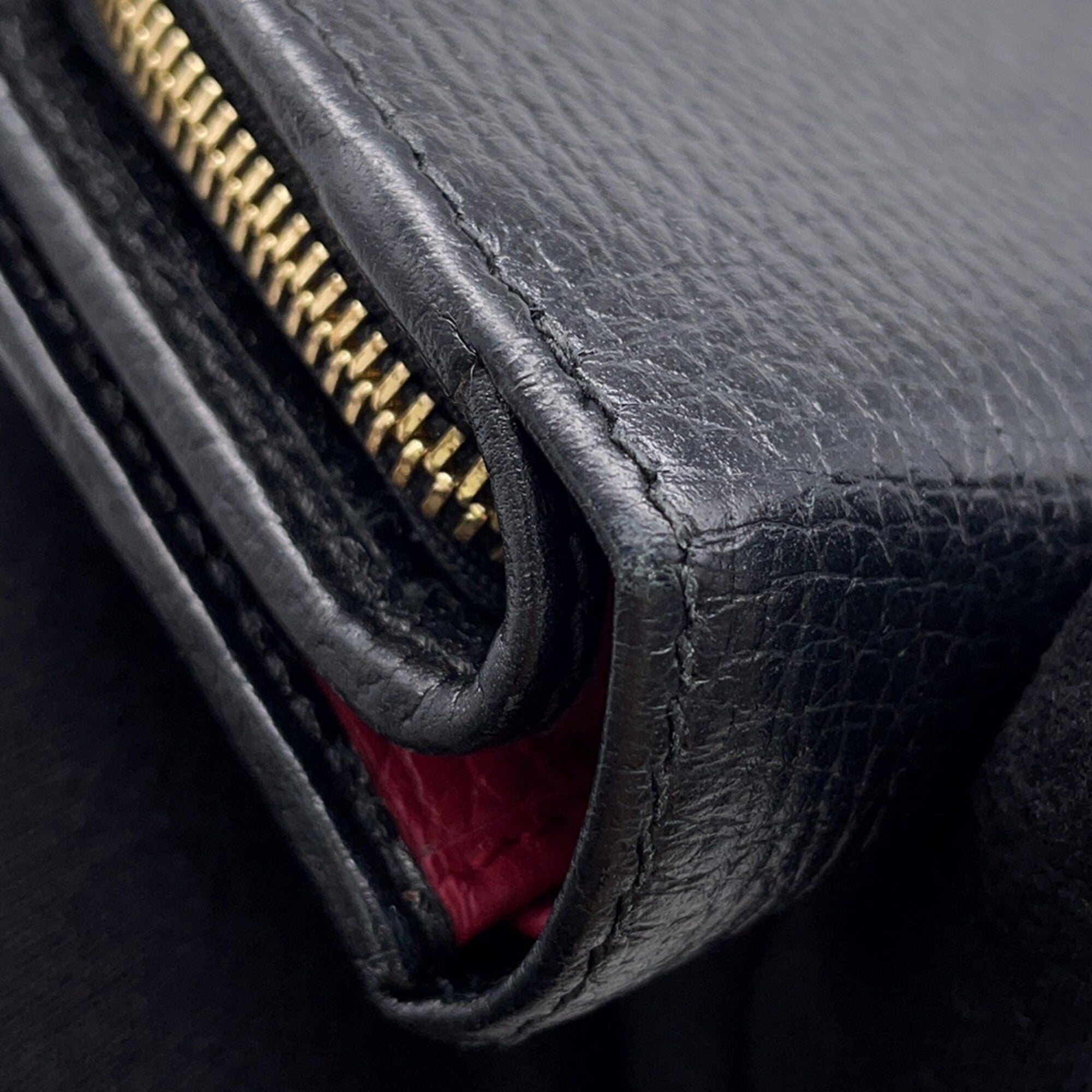 Gucci Black Leather Wallet (Bi-Fold) (Pre-Owned)