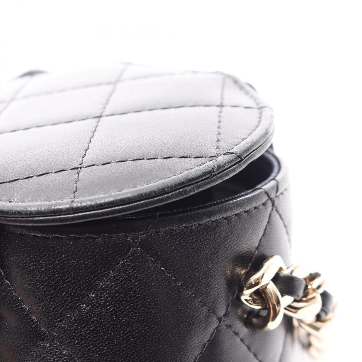Chanel Black Leather Handbag Shoulder Bag (Pre-Owned)