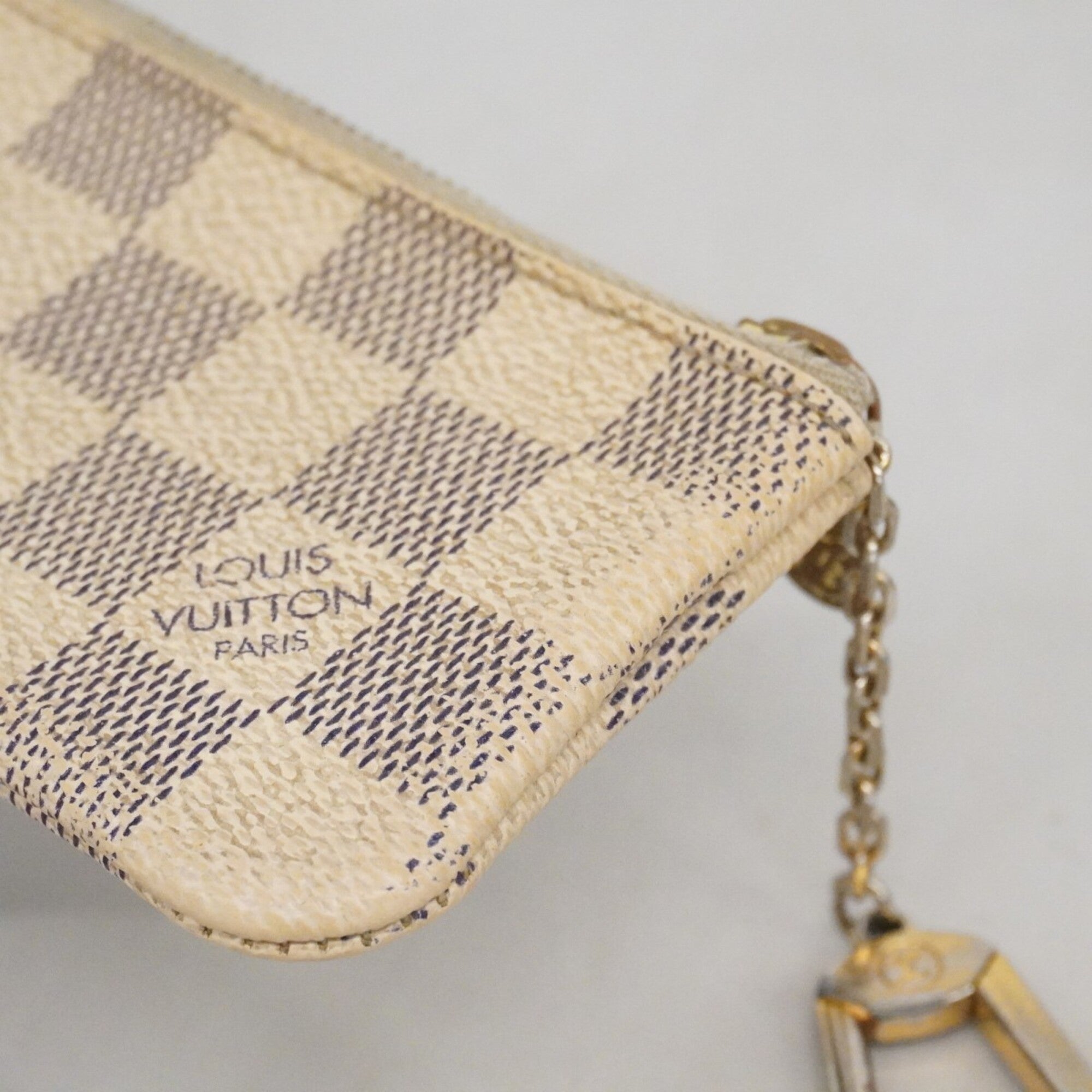 Louis Vuitton White Coin Purse/Coin Case (Pre-Owned)