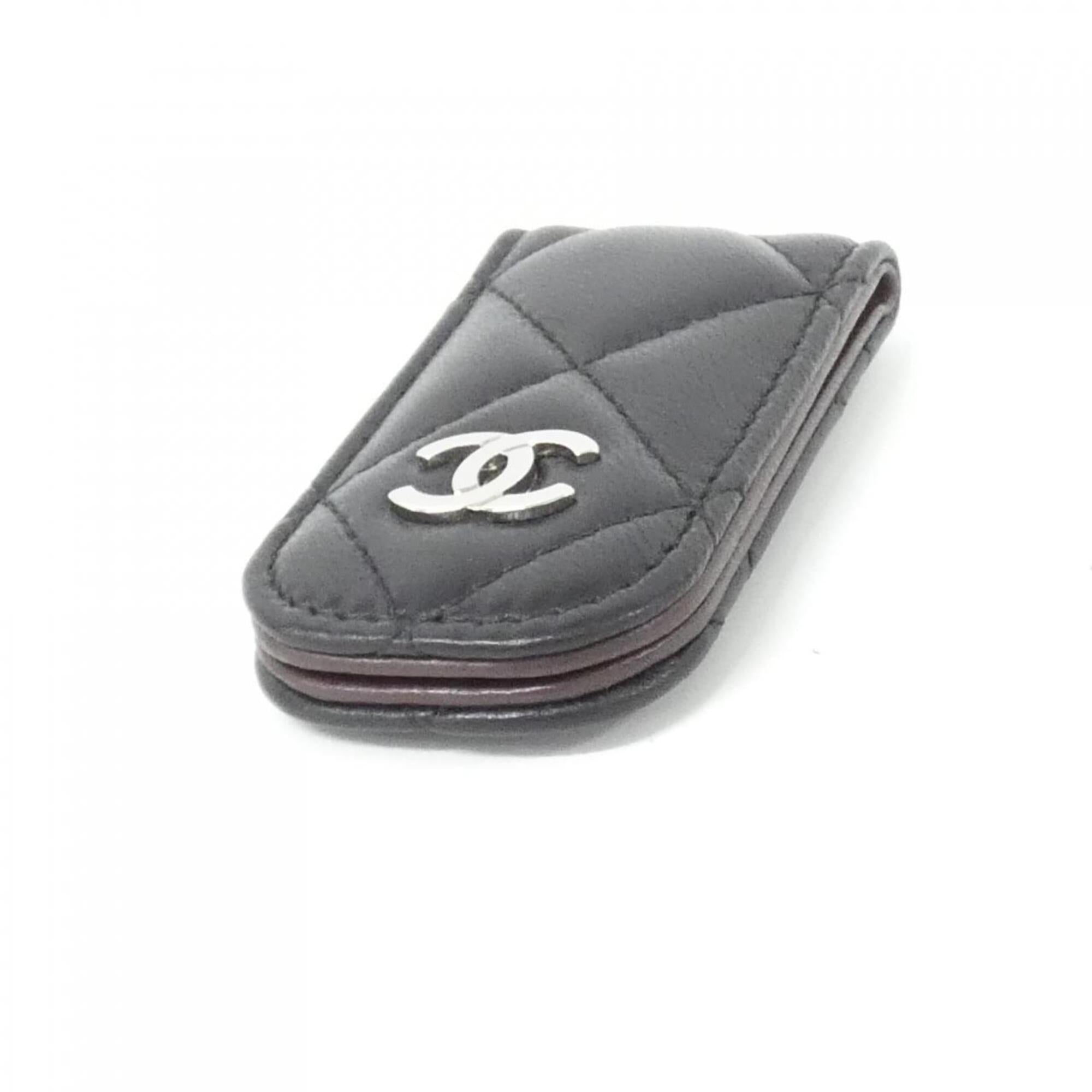 Chanel Black Bordeaux Leather Money Clip (Pre-Owned)