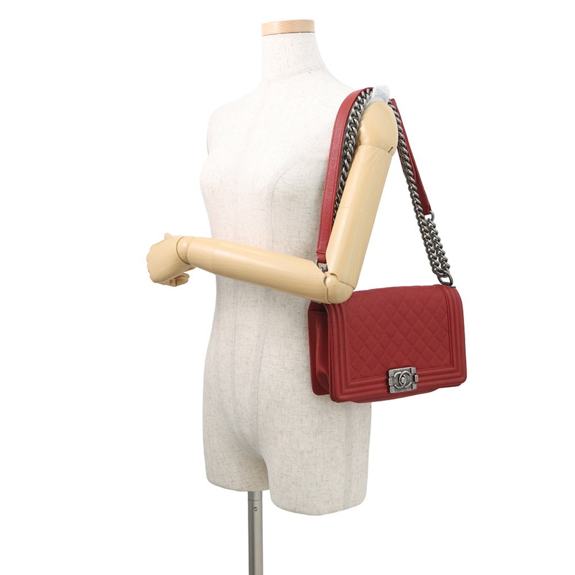 Chanel Matelasse Red Color Grained Calfskin Shoulder Bag (Pre-Owned)