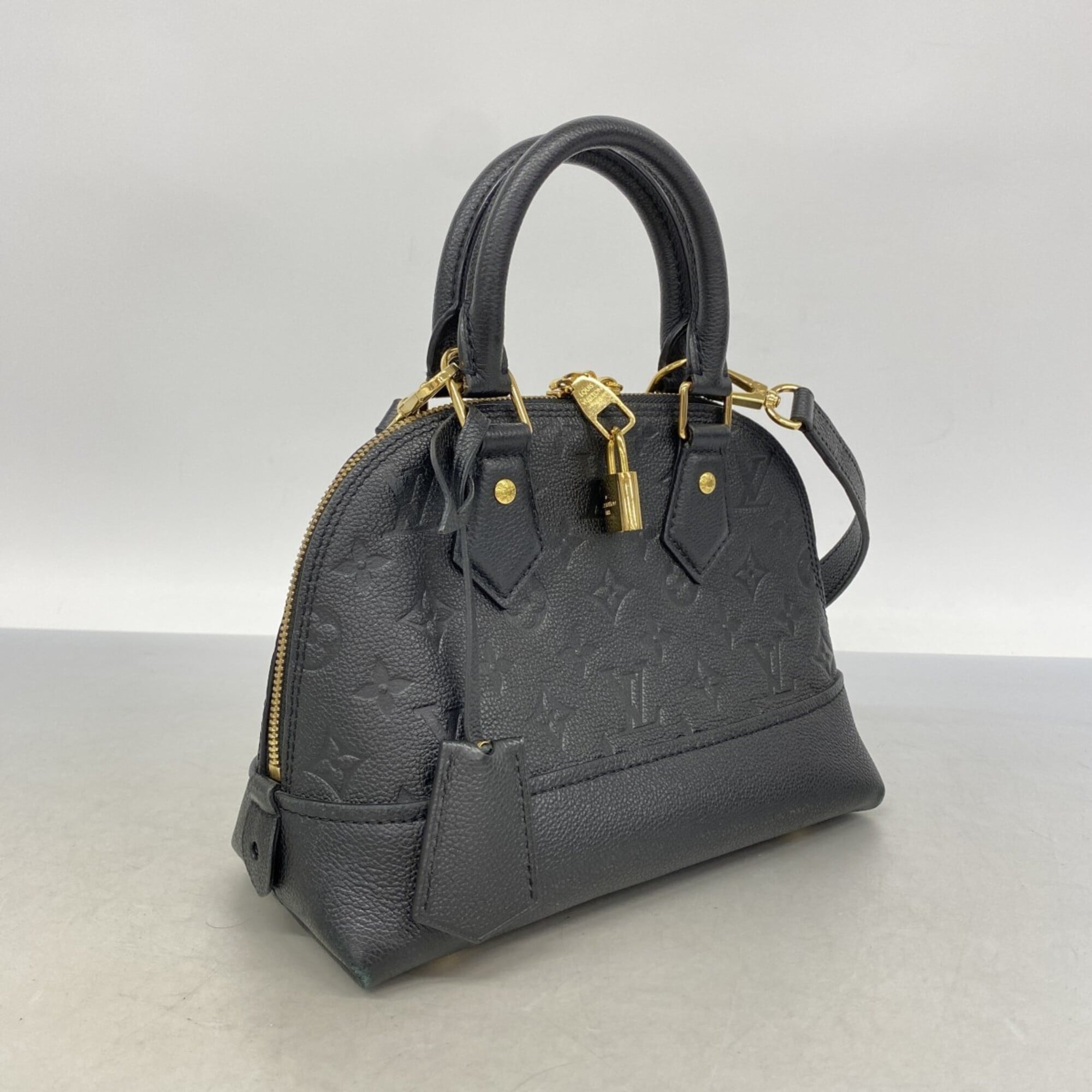 Louis Vuitton Noir Handbag (Pre-Owned)