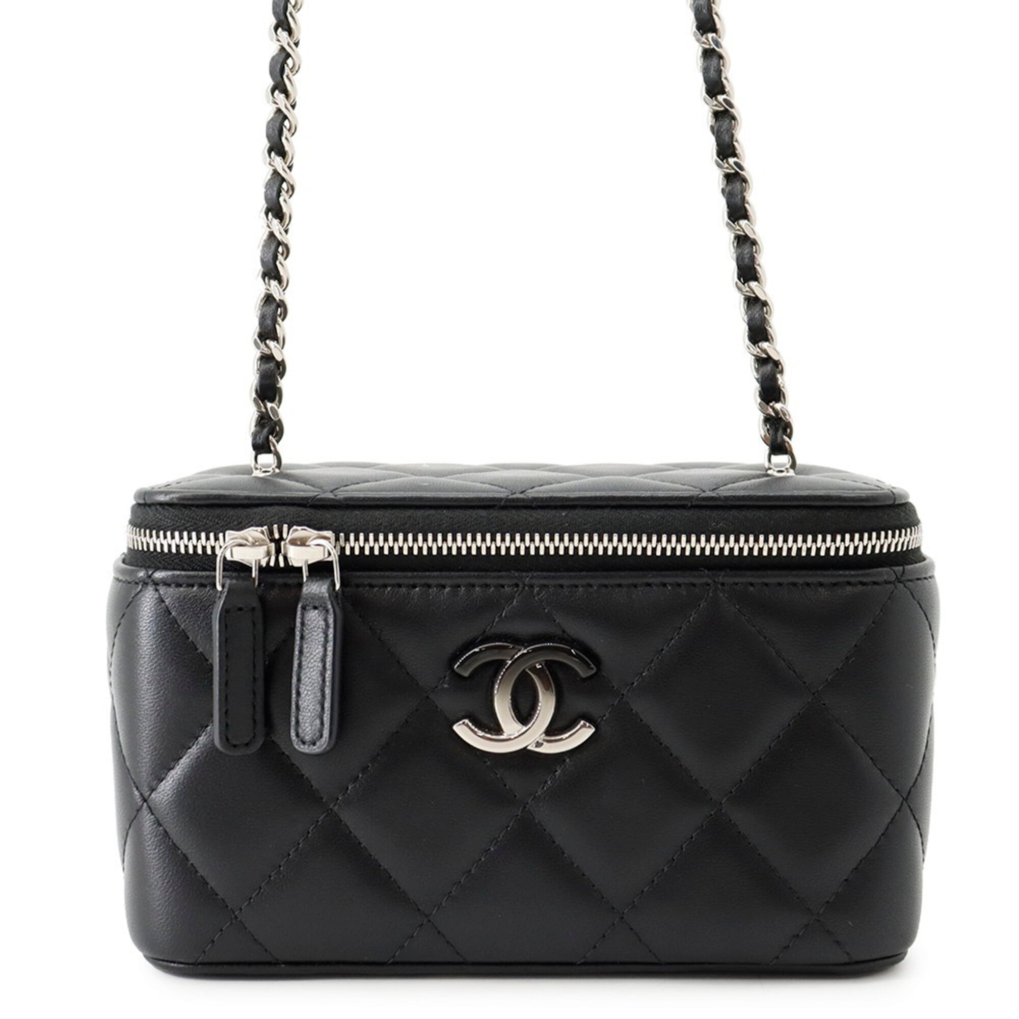 Chanel Black Quilting Handbag Shoulder Bag (Pre-Owned)