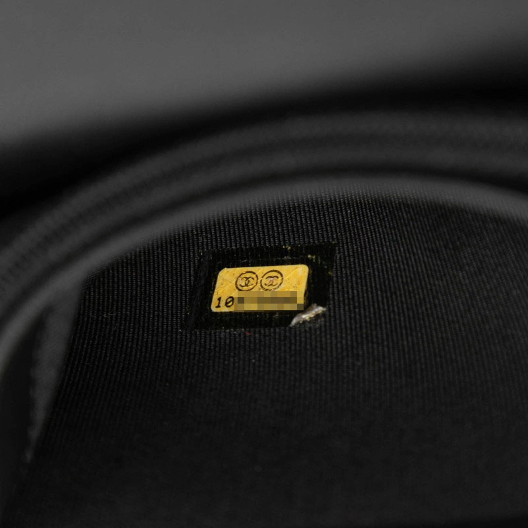 Chanel Black Leather Long Wallet (Bi-Fold) (Pre-Owned)