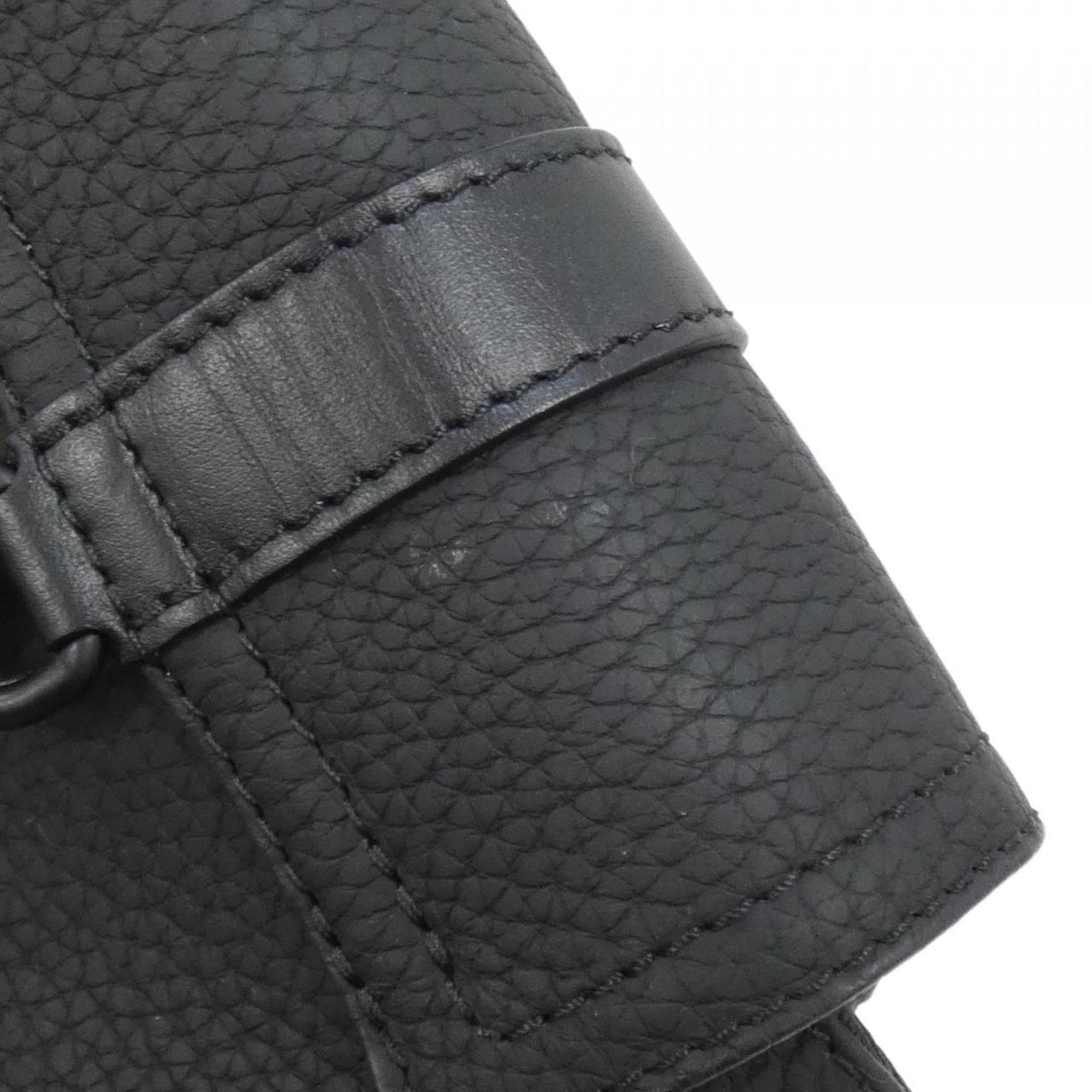 Louis Vuitton Black Leather Shoulder Bag (Pre-Owned)