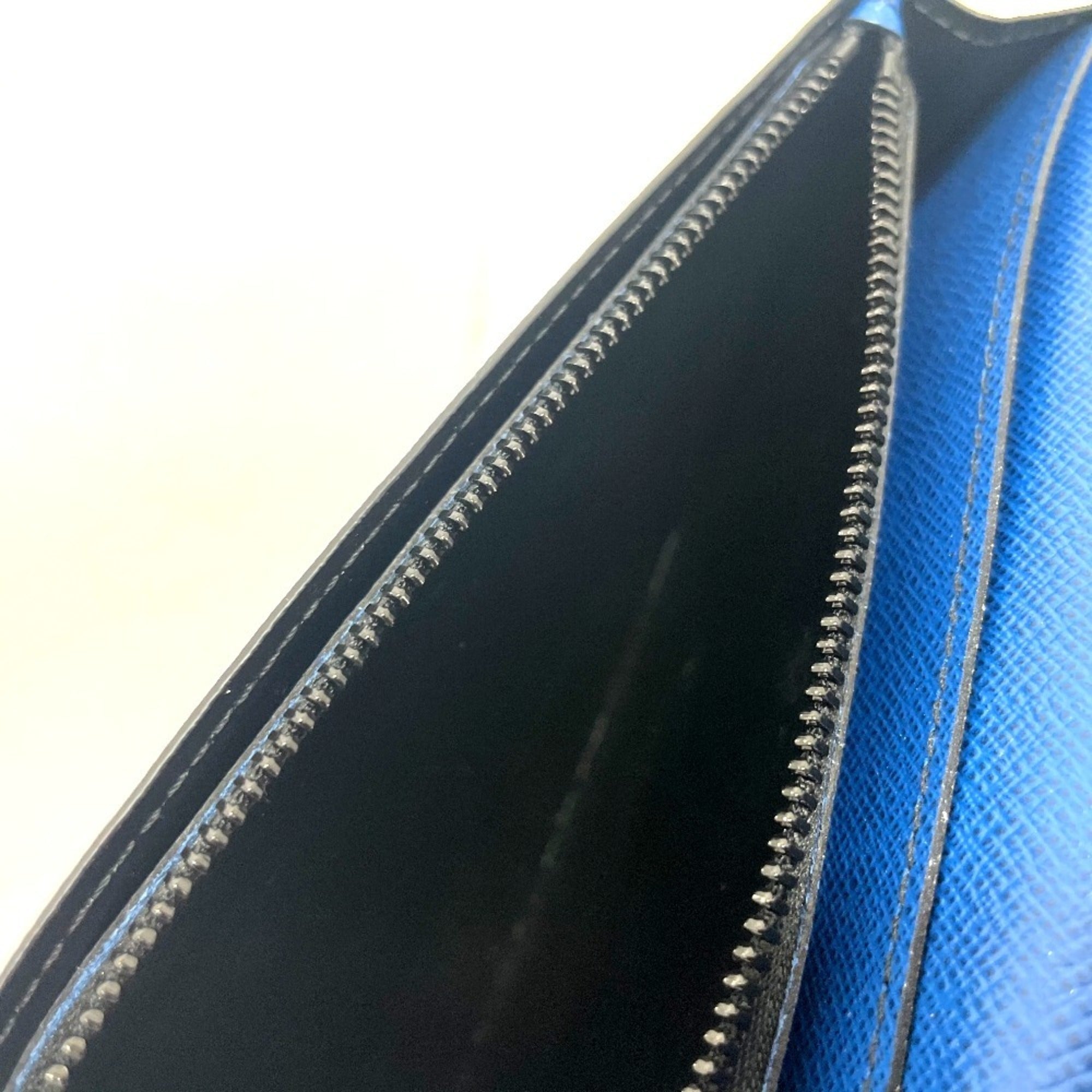 Louis Vuitton Epi Blue Green Red Color Epi Leather Long Wallet (Bi-Fold) (Pre-Owned)