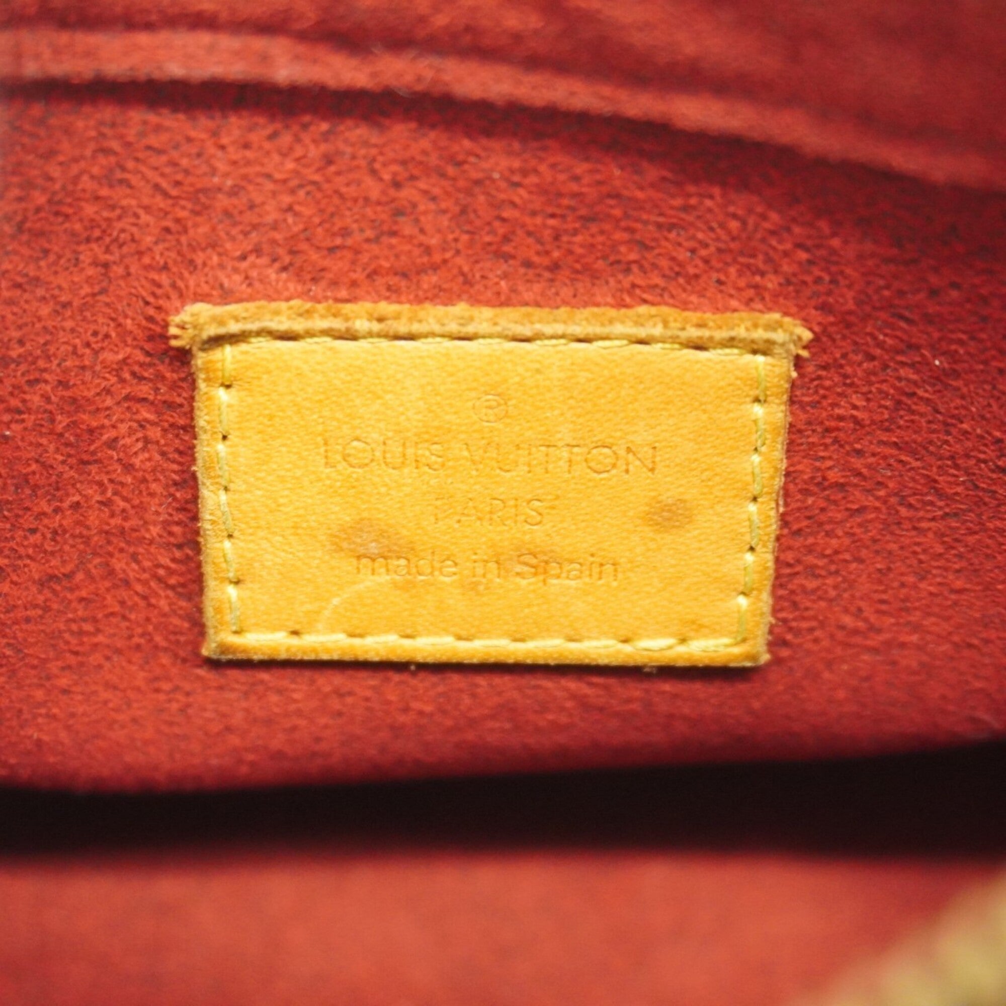 Louis Vuitton Brown Shoulder Bag (Pre-Owned)