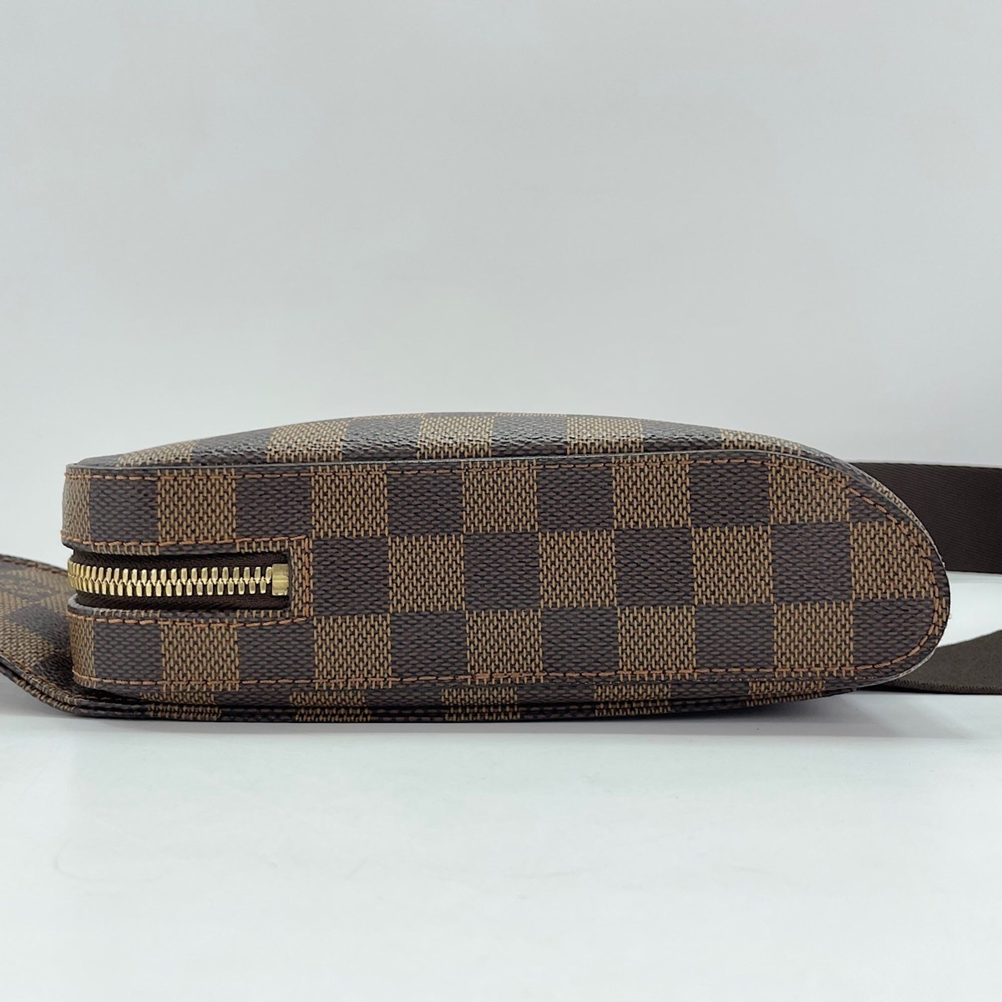 Louis Vuitton Brown Sling Bag (Pre-Owned)