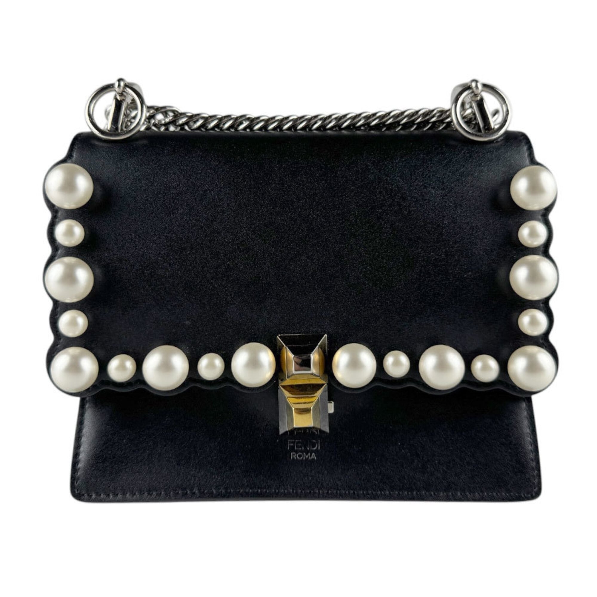 Fendi Black Leather Shoulder Bag (Pre-Owned)