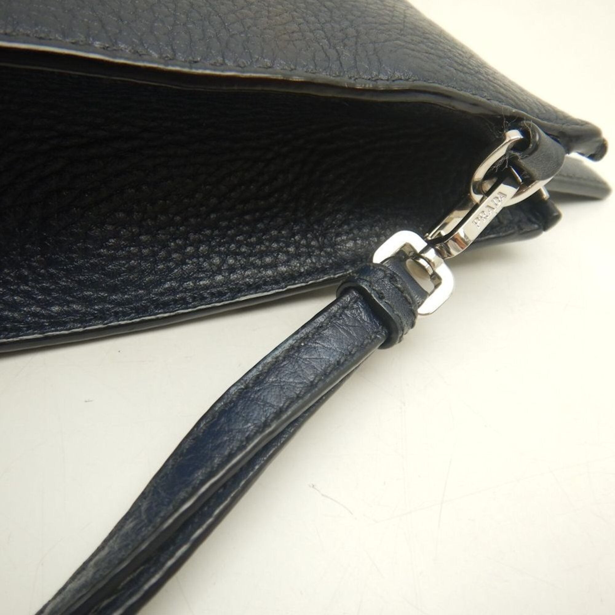 Prada Silver Leather Clutch Bag (Pre-Owned)