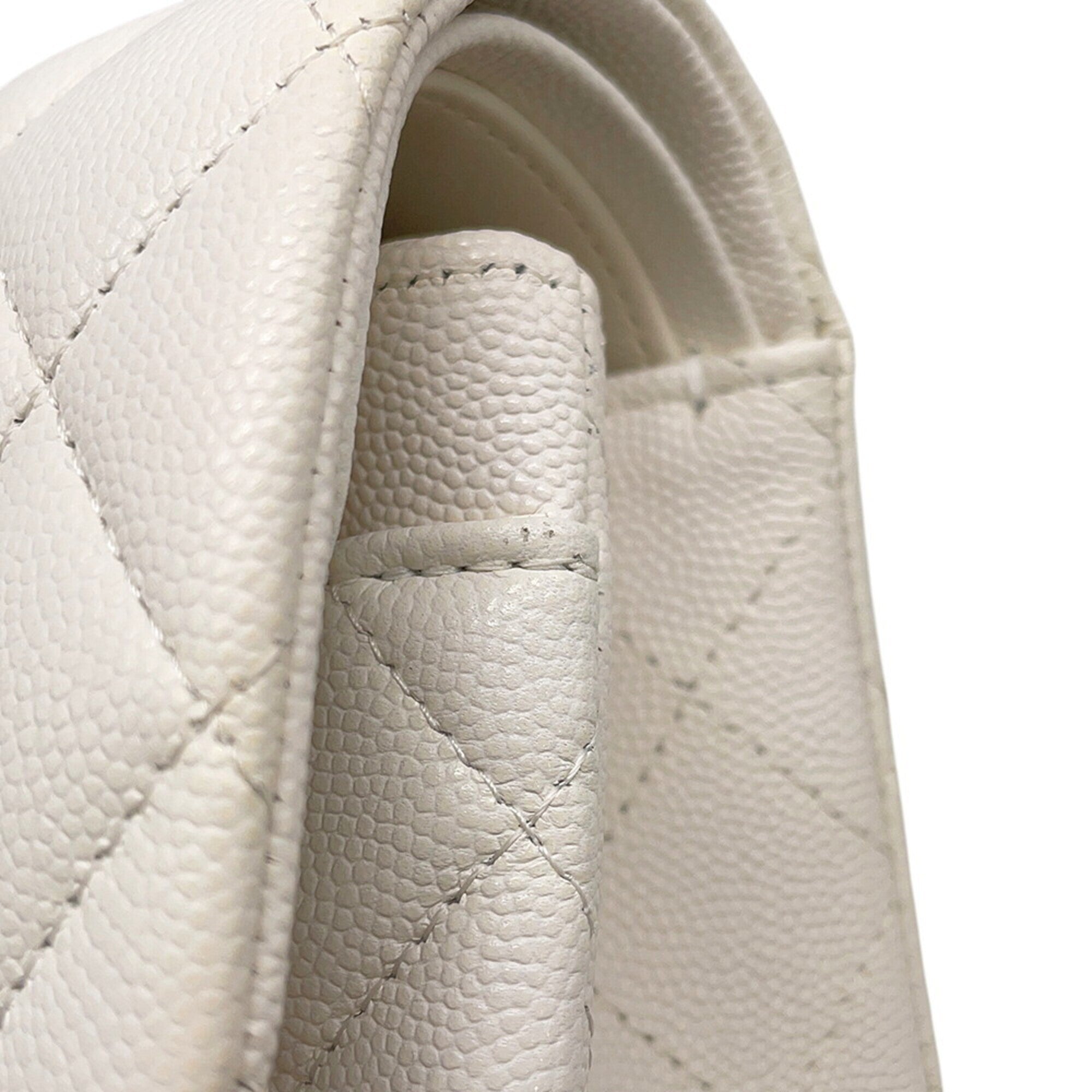 Chanel White Grained Calfskin Handbag Shoulder Bag (Pre-Owned)