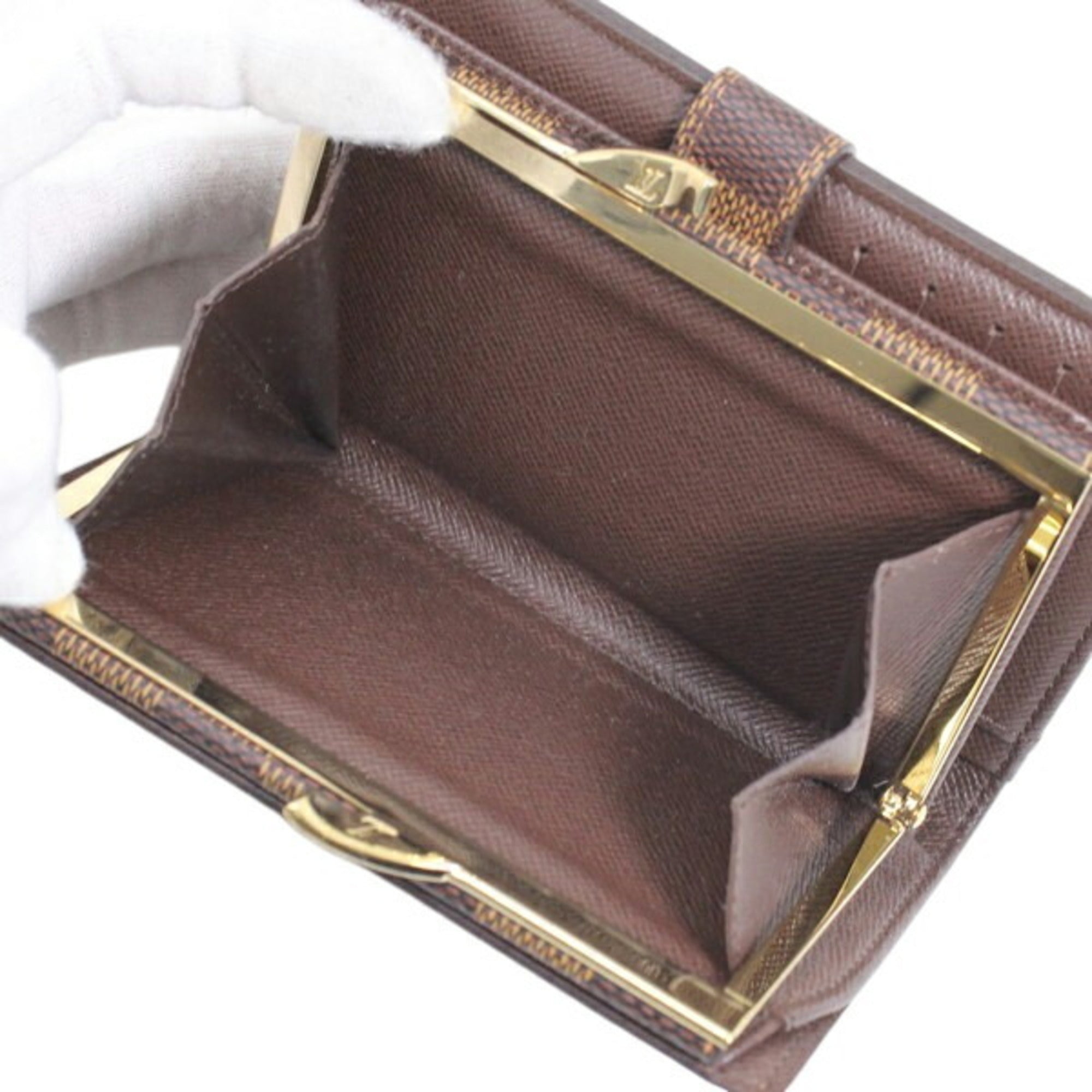 Louis Vuitton Damier Canvas Wallet (Bi-Fold) (Pre-Owned)