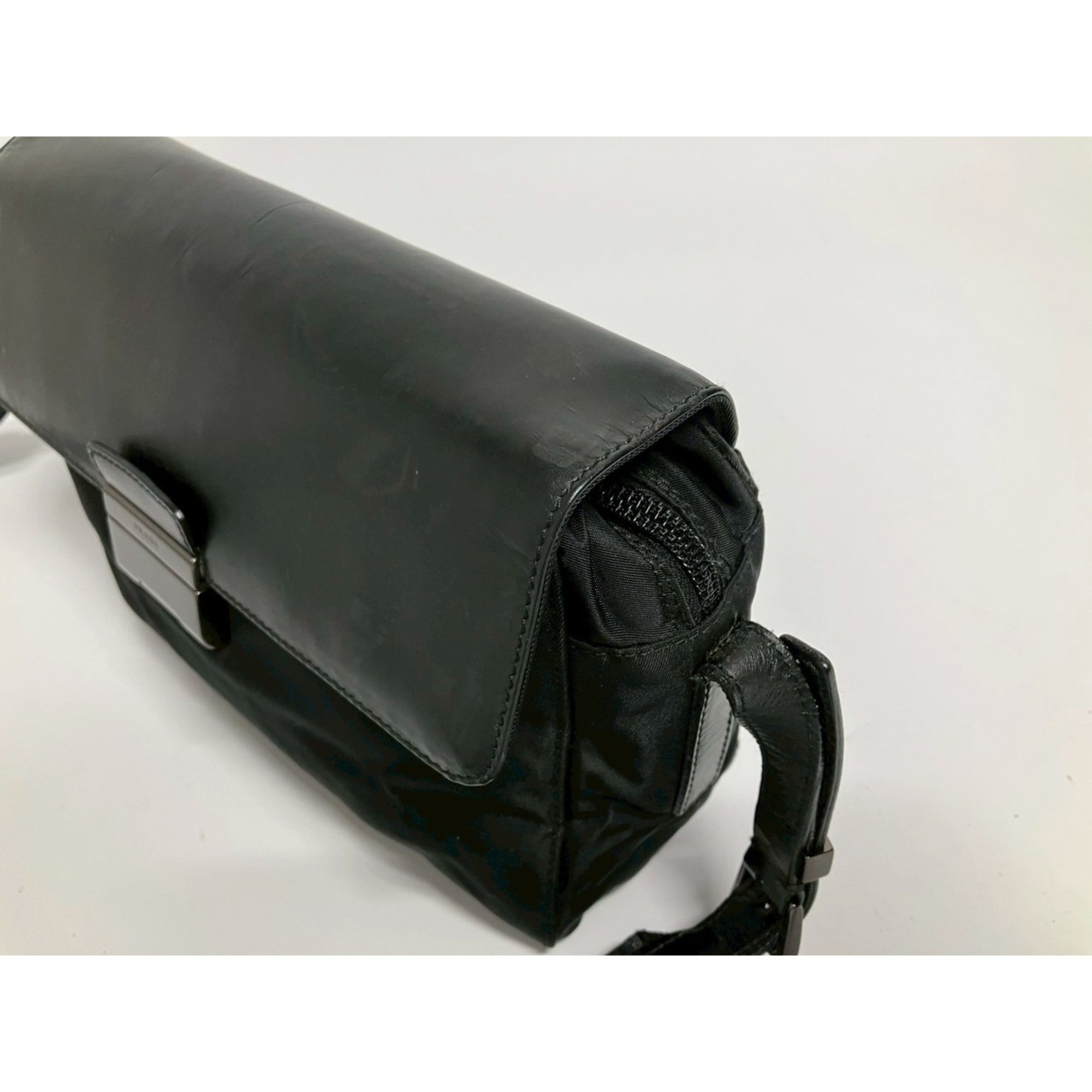 Prada Black Nylon Shoulder Bag (Pre-Owned)