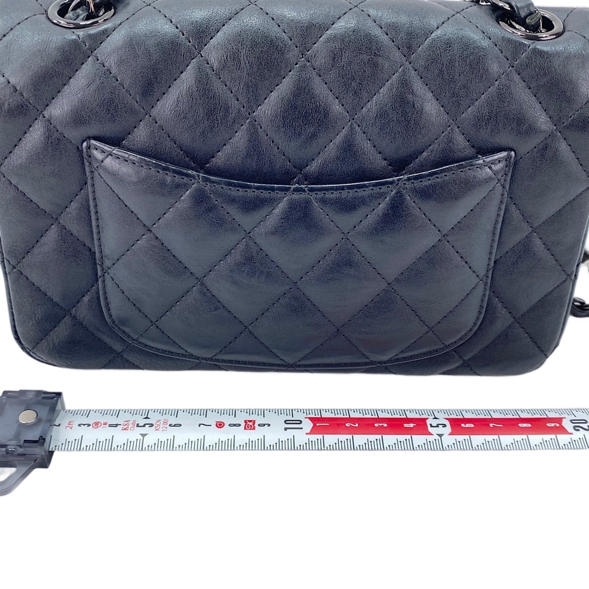 Chanel Matelasse Black Shoulder Bag (Pre-Owned)
