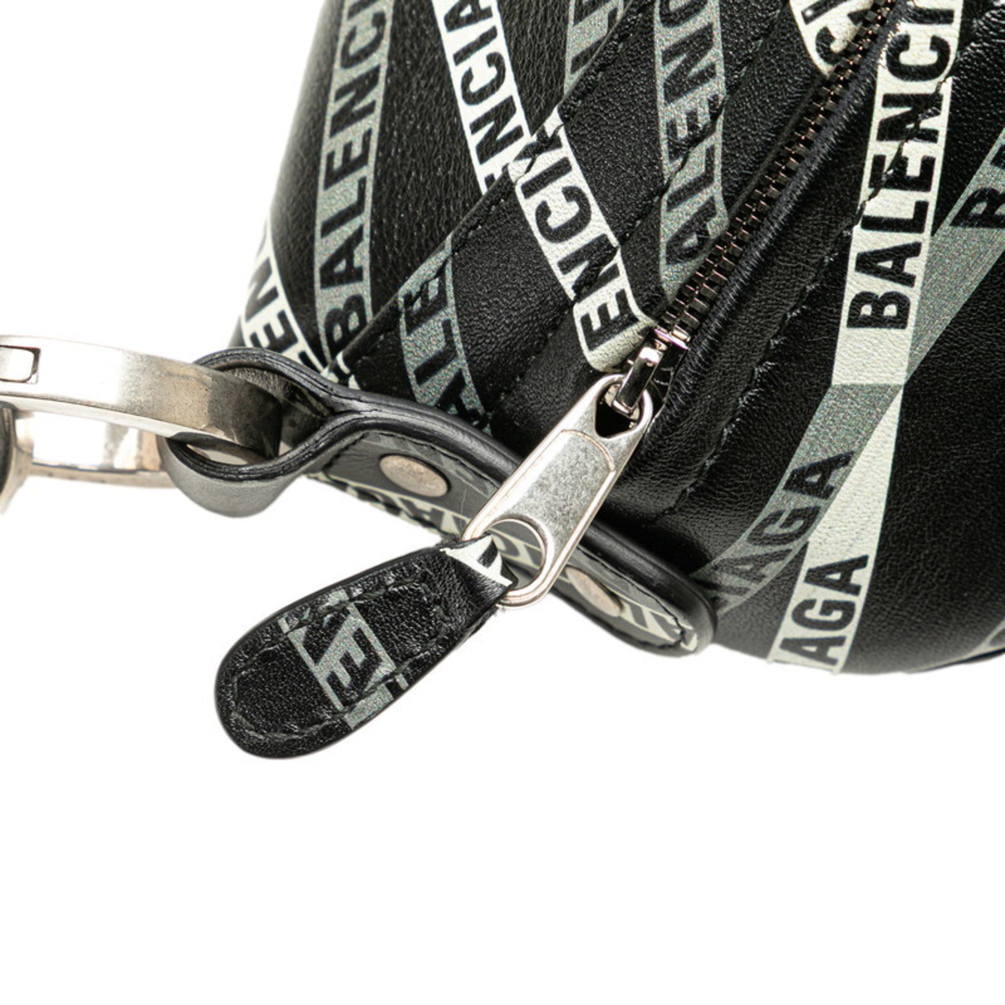 Balenciaga Black Green Leather Fanny Pack (Pre-Owned)