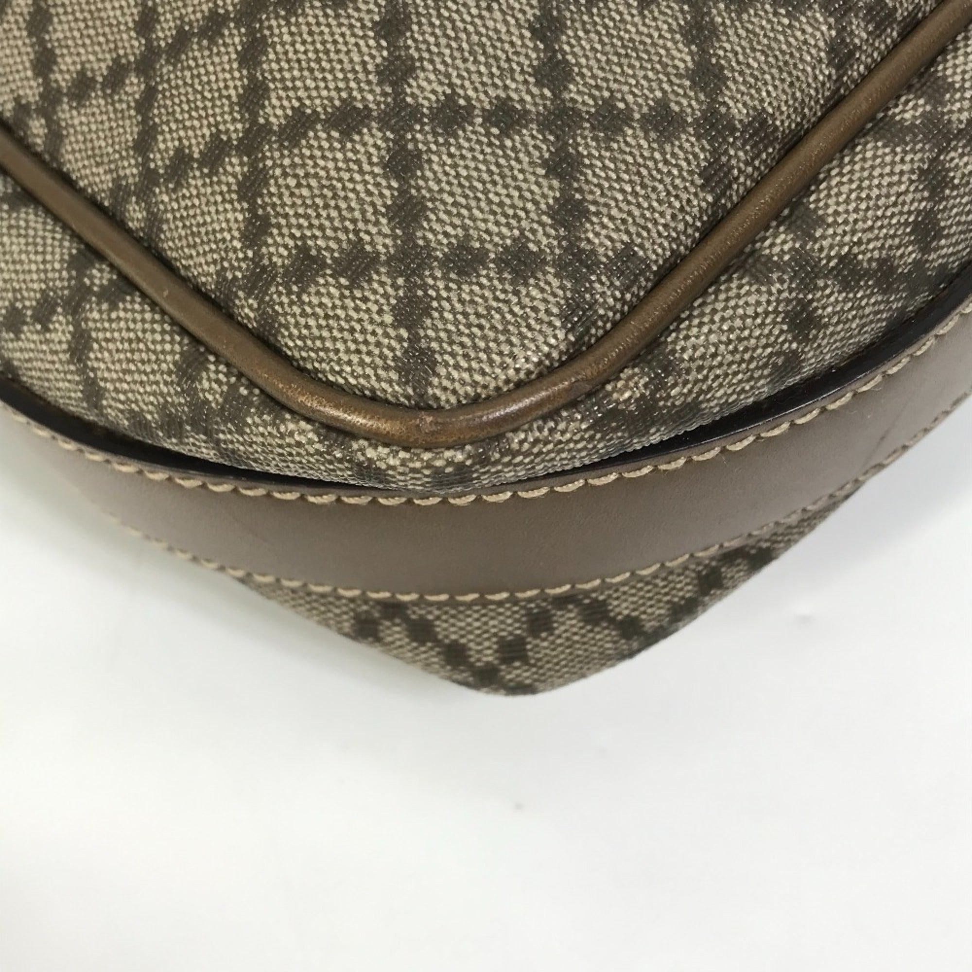 Gucci Diamante Beige Leather Shoulder Bag (Pre-Owned)