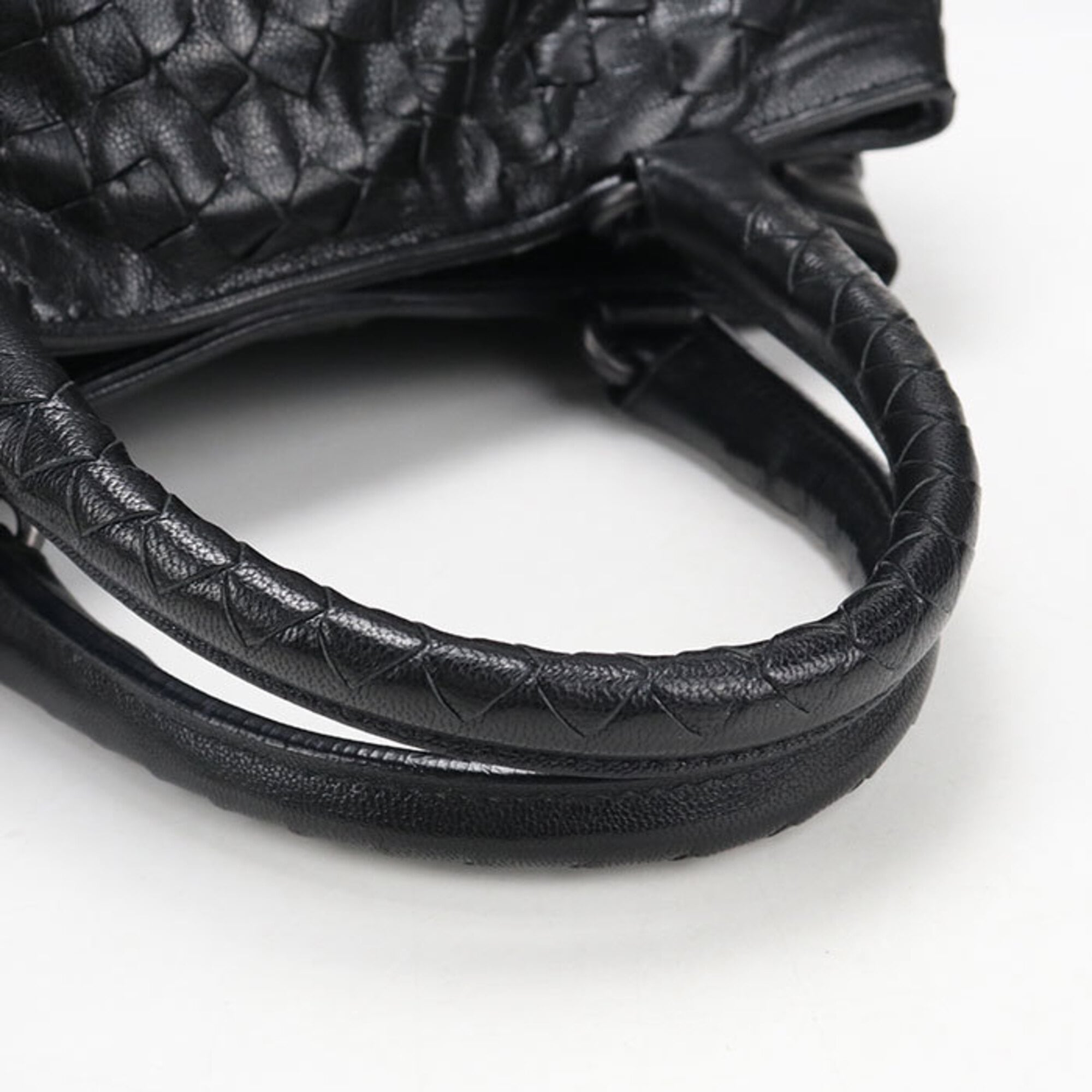 Bottega Veneta Black Leather Handbag (Pre-Owned)