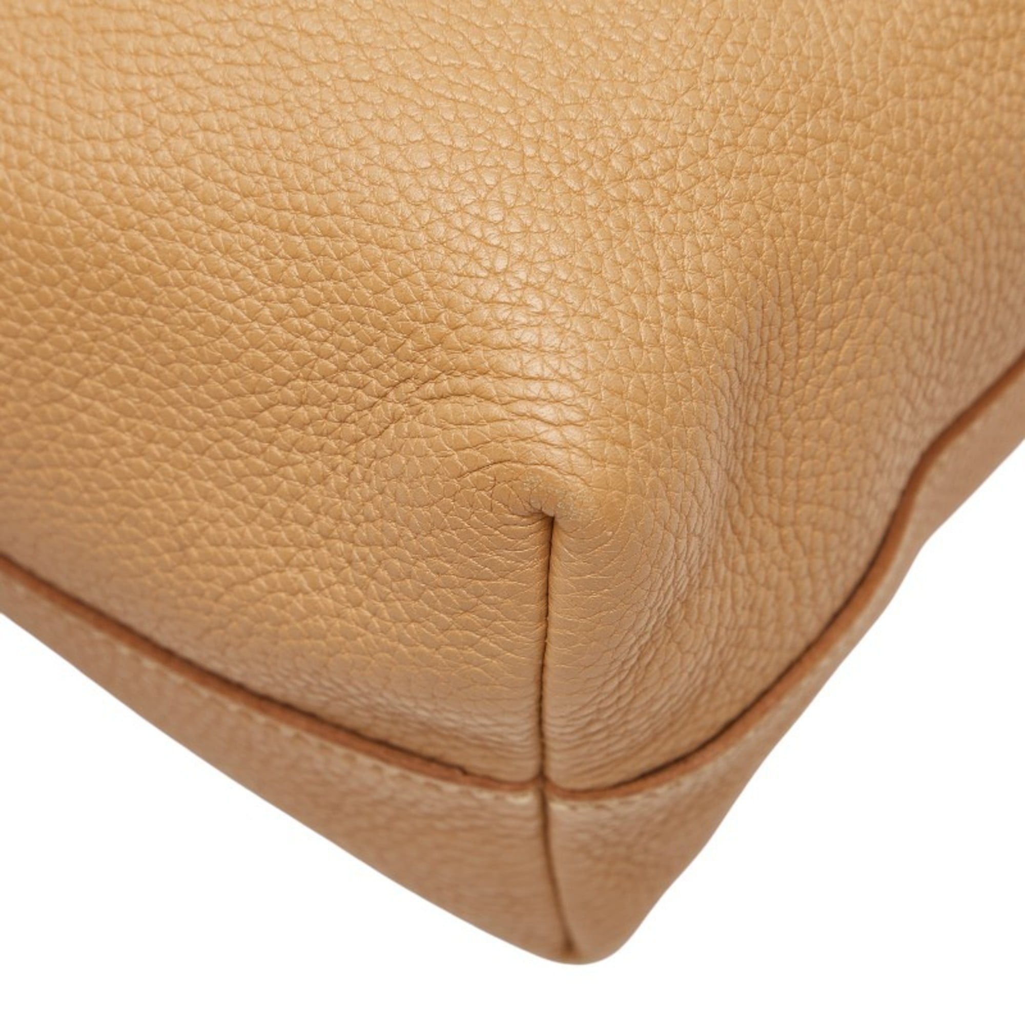 Prada Beige Leather Handbag (Pre-Owned)