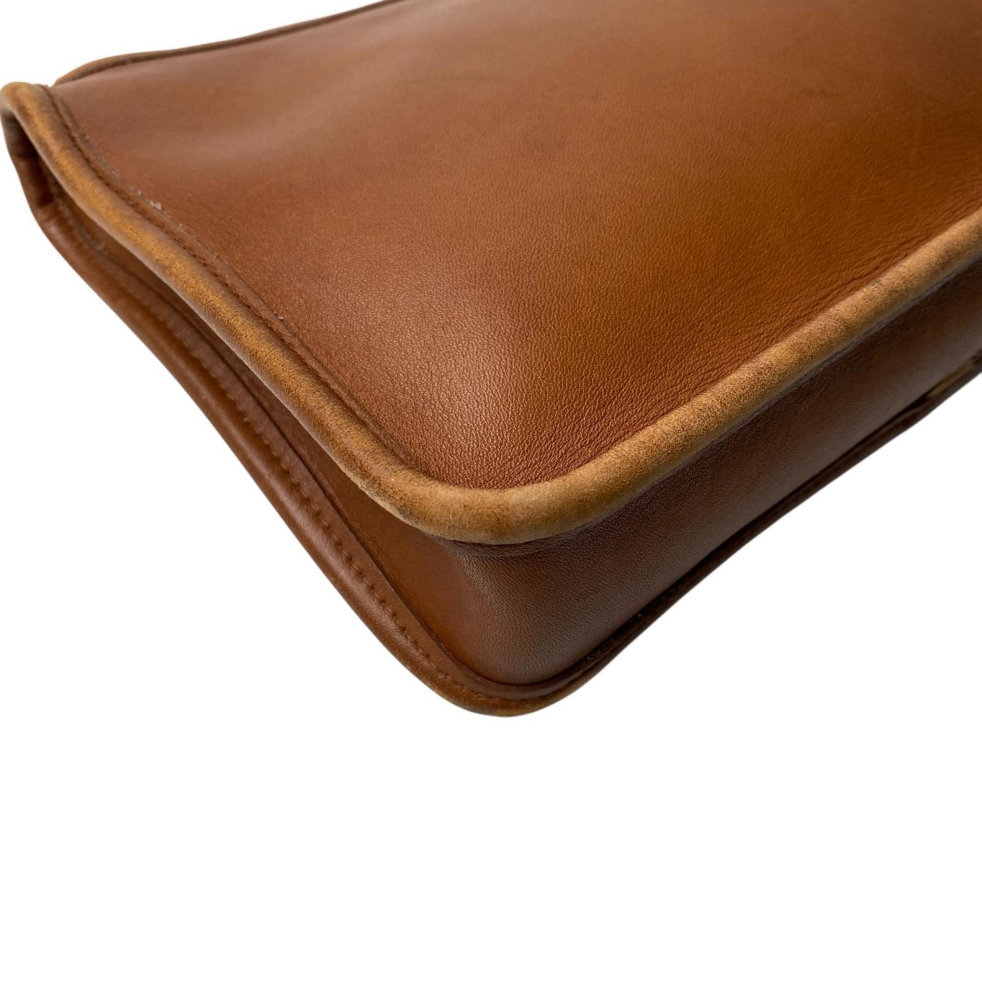Coach Brown Leather Clutch Bag (Pre-Owned)