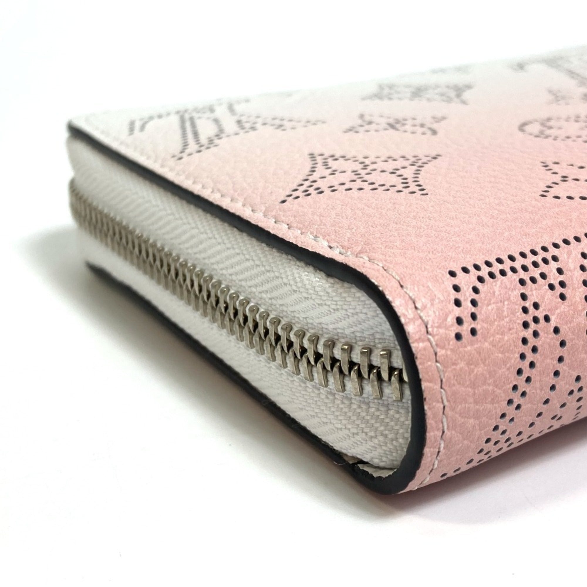 Louis Vuitton Mahina Pink White Mahina Leather Long Wallet (Bi-Fold) (Pre-Owned)