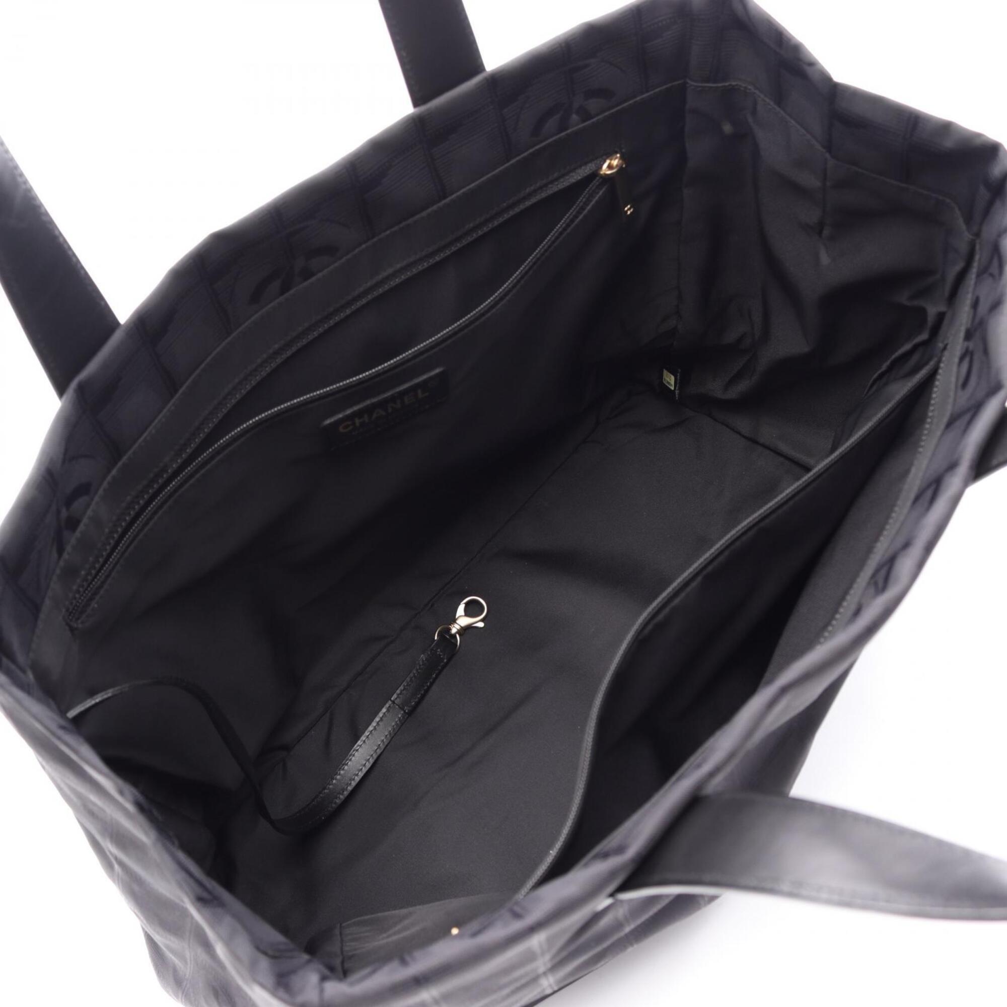 Chanel Black Nylon Canvas Leather Handbag Tote Bag (Pre-Owned)