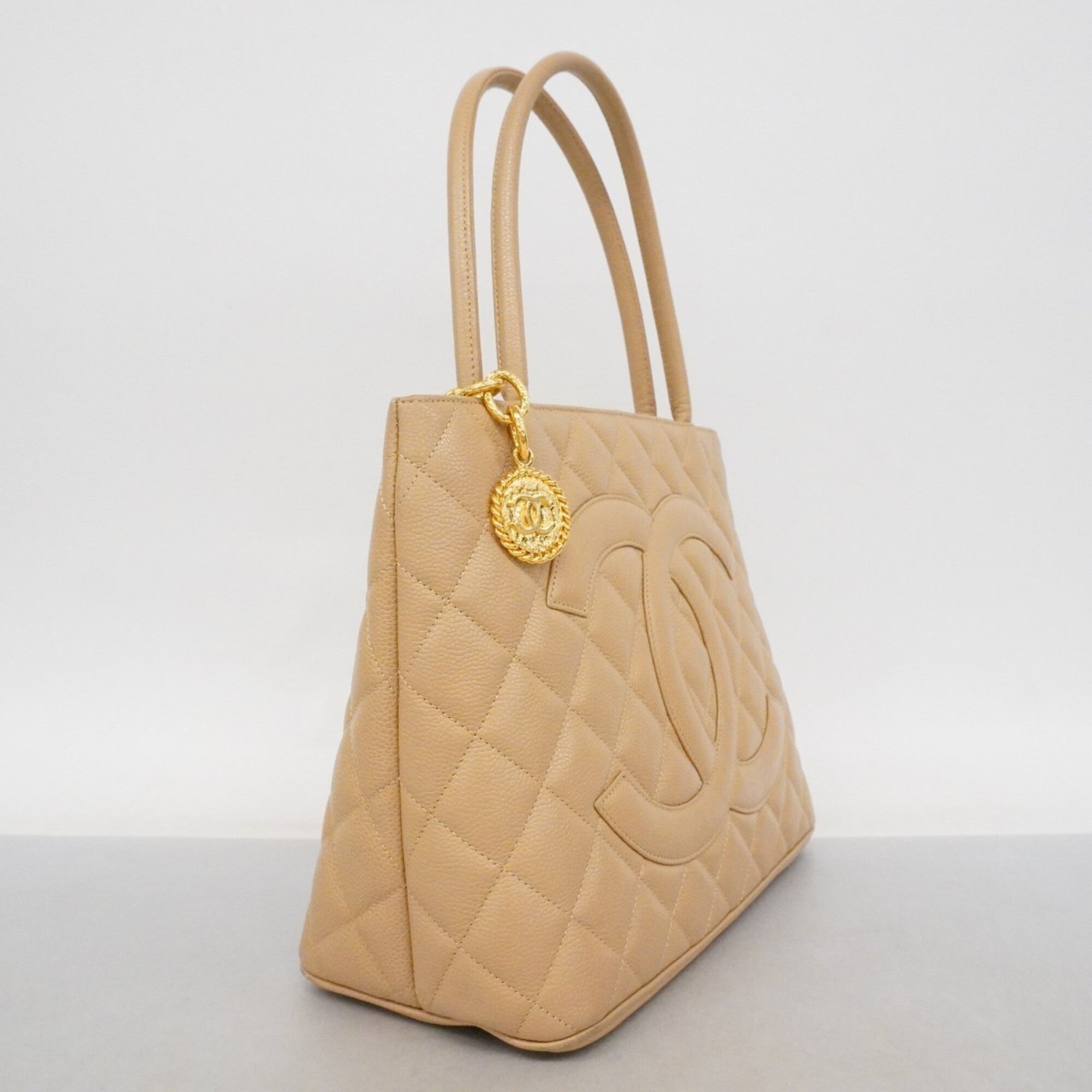 Chanel Beige Grained Calfskin Tote Bag (Pre-Owned)
