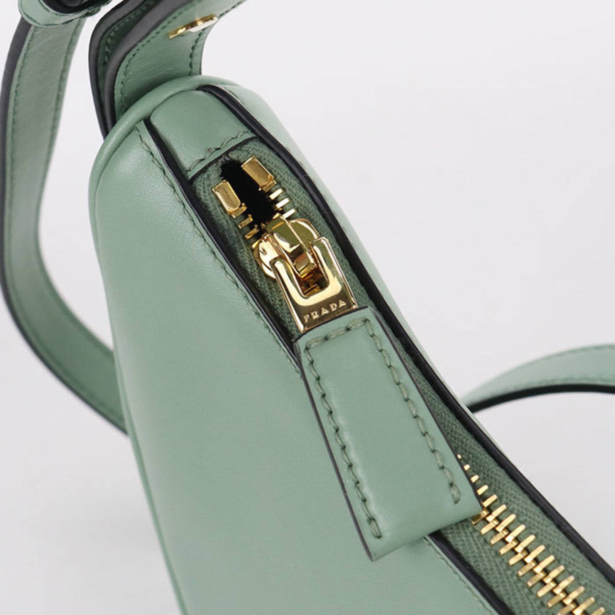 Prada Green Leather Shoulder Bag (Pre-Owned)