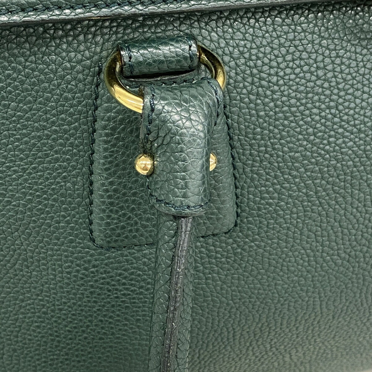 Salvatore Ferragamo Green Leather Shoulder Bag (Pre-Owned)