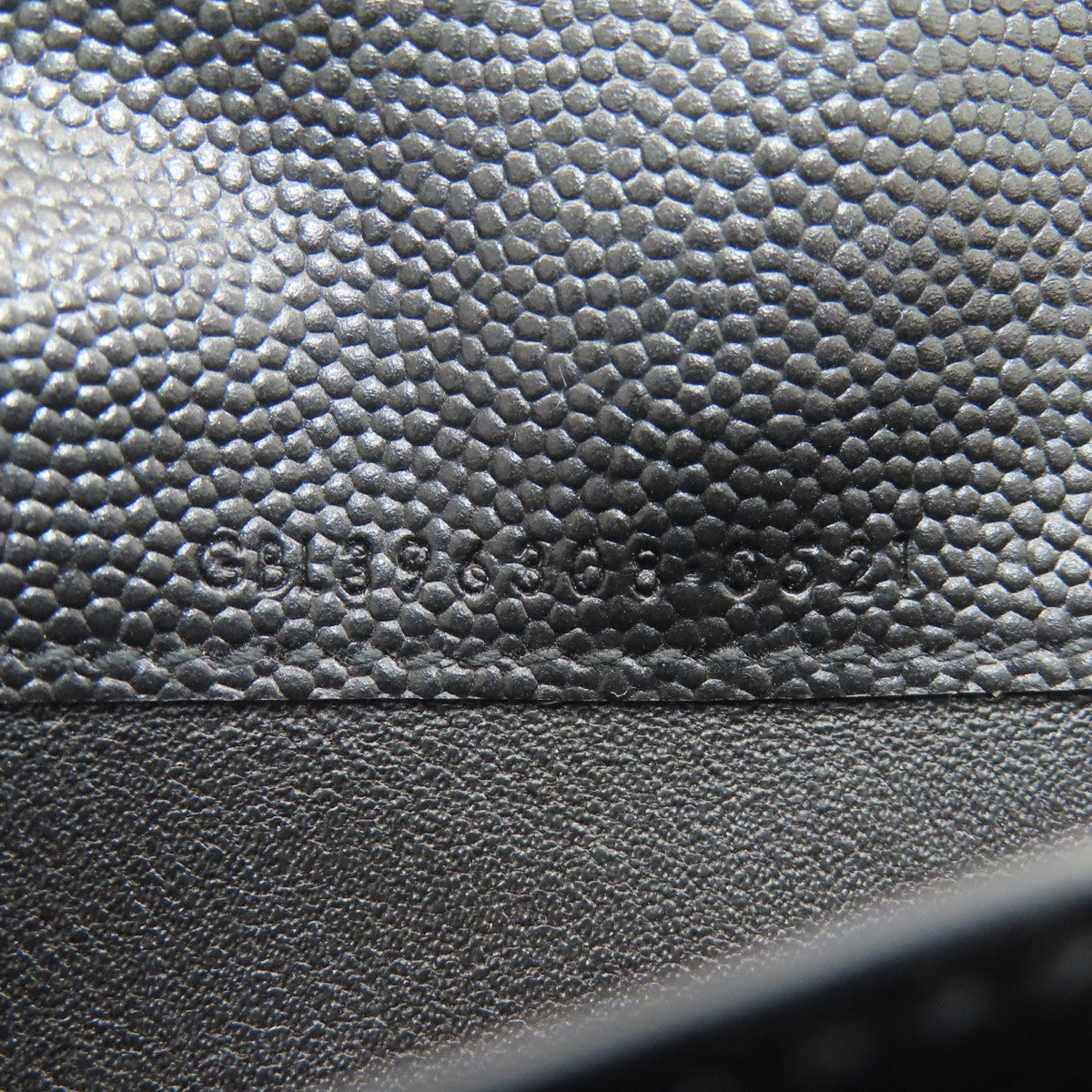 Yves Saint Laurent Black Leather Long Wallet (Bi-Fold) (Pre-Owned)