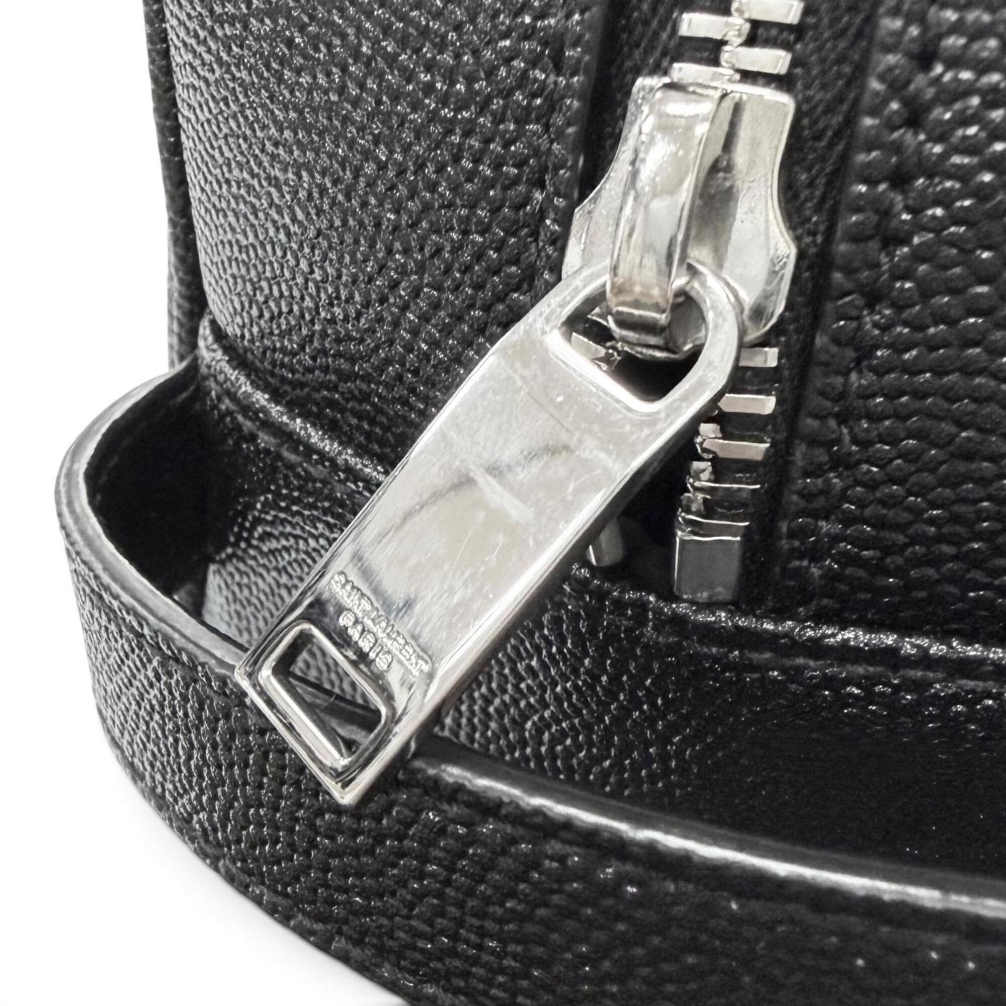 Saint Laurent Black Clutch Bag (Pre-Owned)