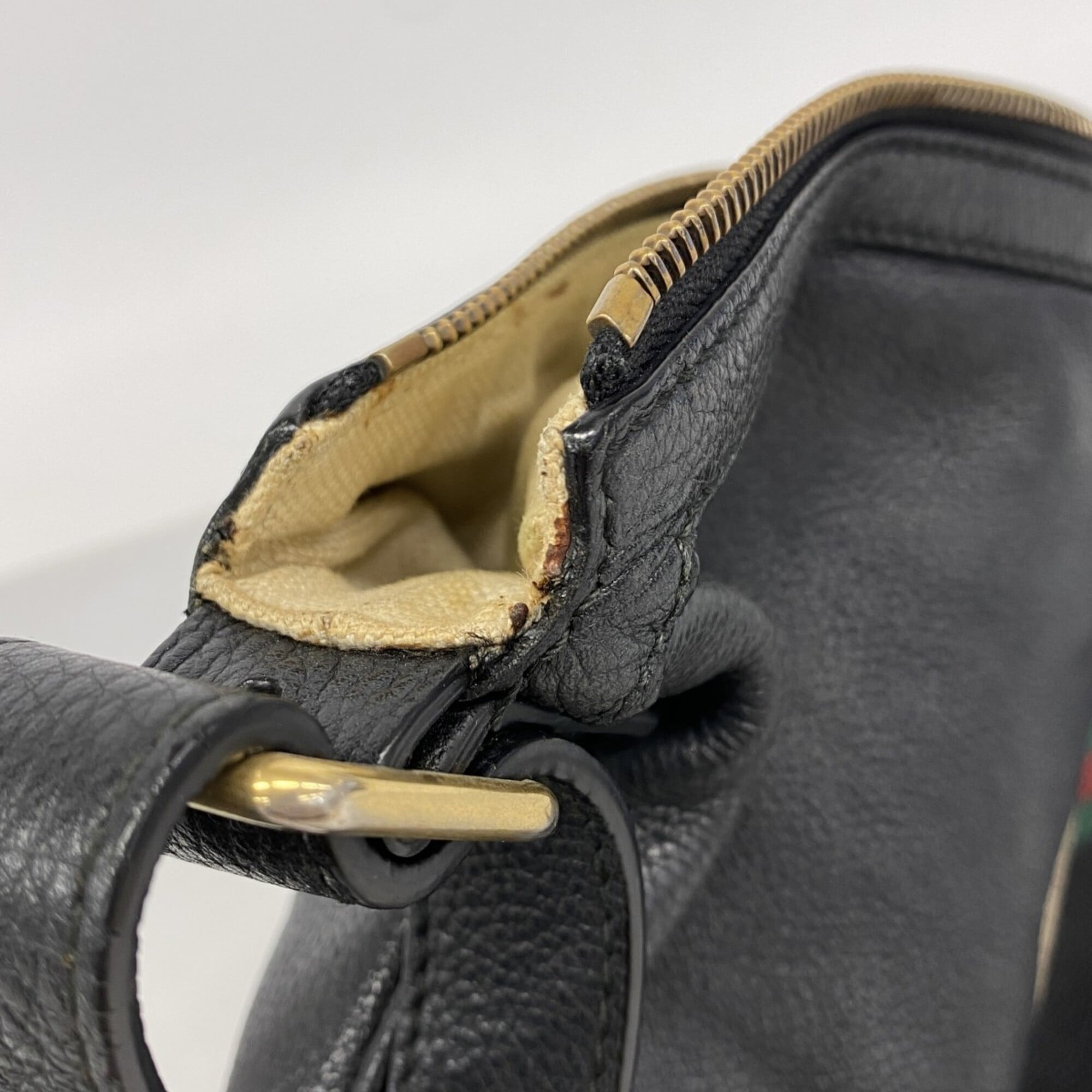 Gucci Black Leather Shoulder Bag (Pre-Owned)