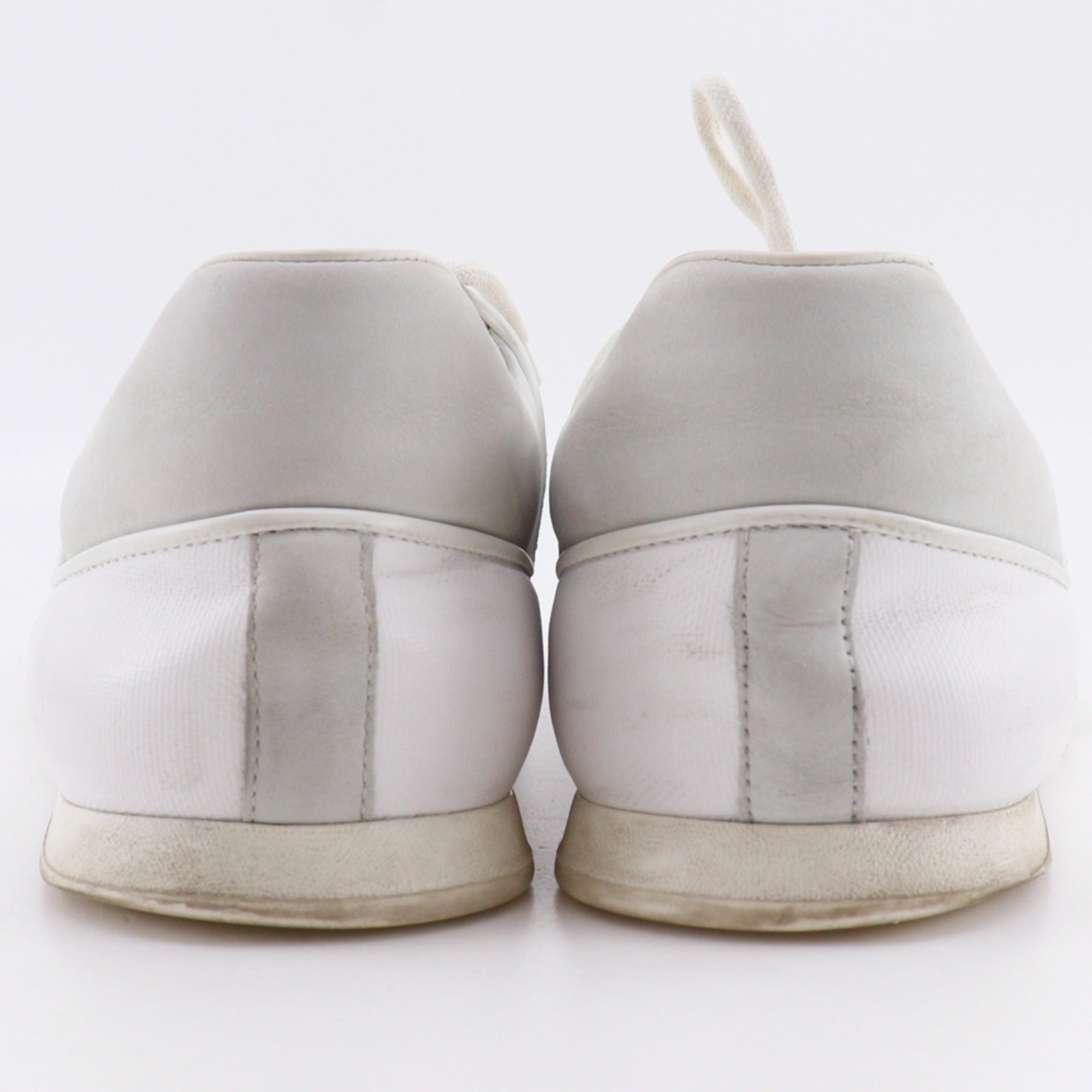 Louis Vuitton White Sneakers (Pre-Owned)