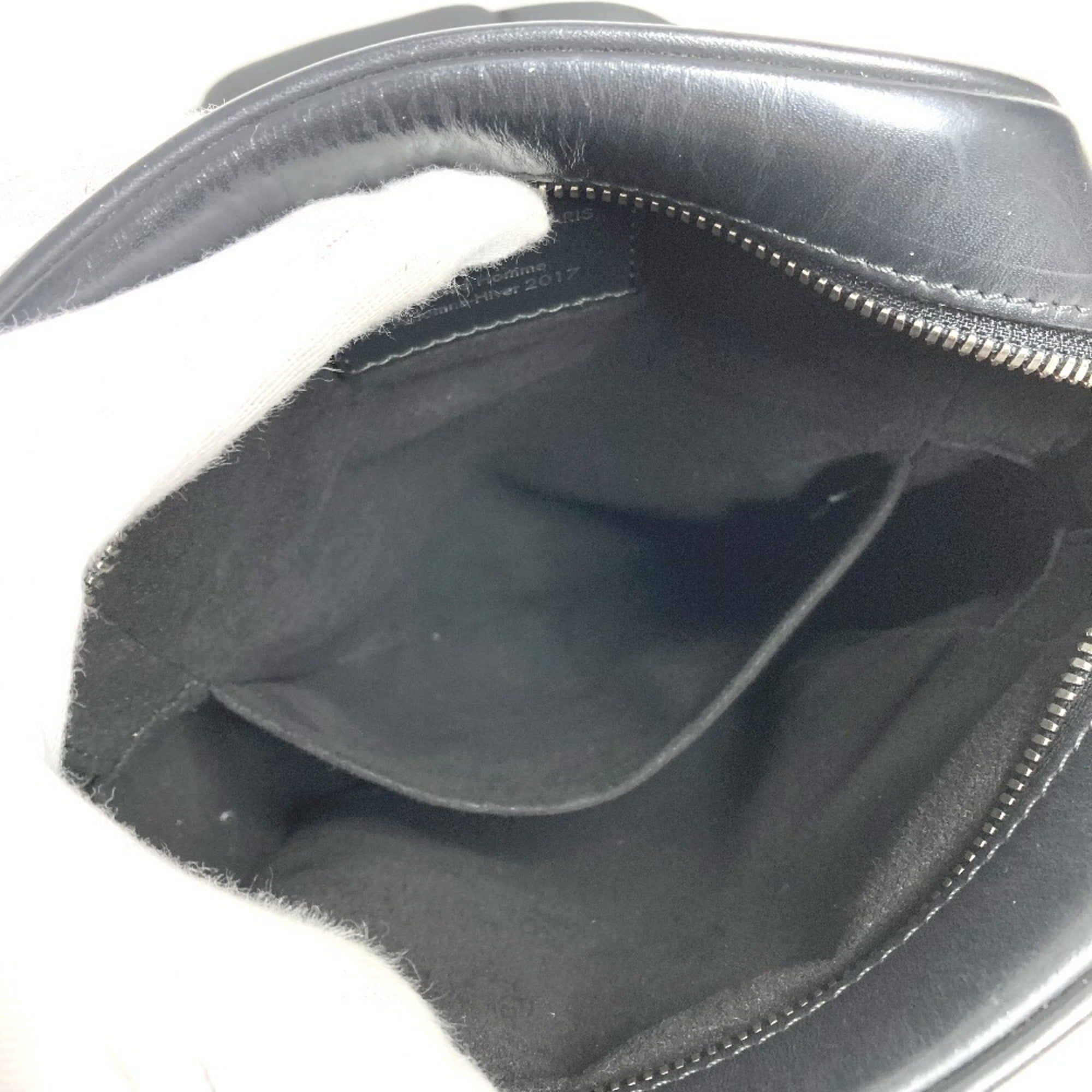 Louis Vuitton Epi Black Noir Epi Leather Shoulder Bag (Pre-Owned)
