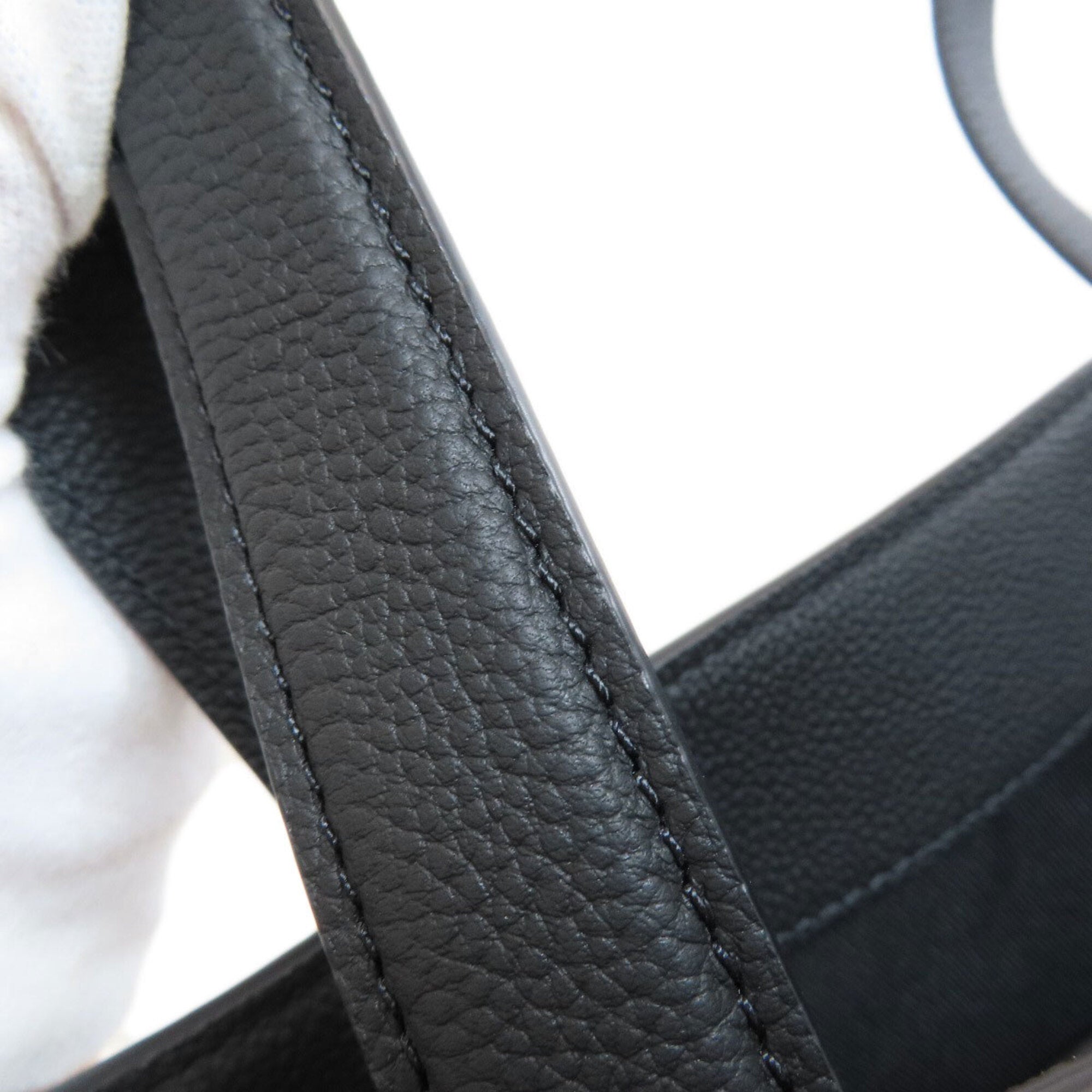 Louis Vuitton Black Leather Tote Bag (Pre-Owned)