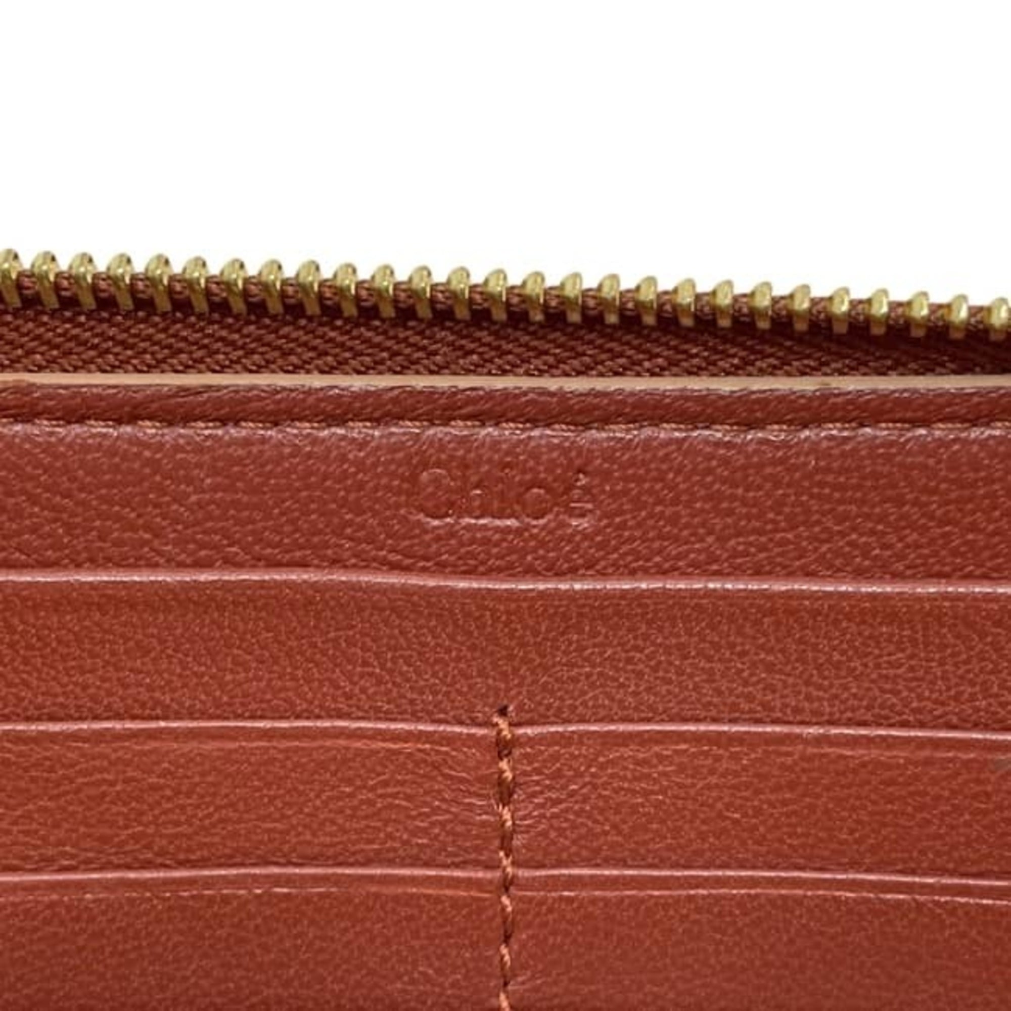 Chloé Beige Leather Long Wallet (Bi-Fold) (Pre-Owned)