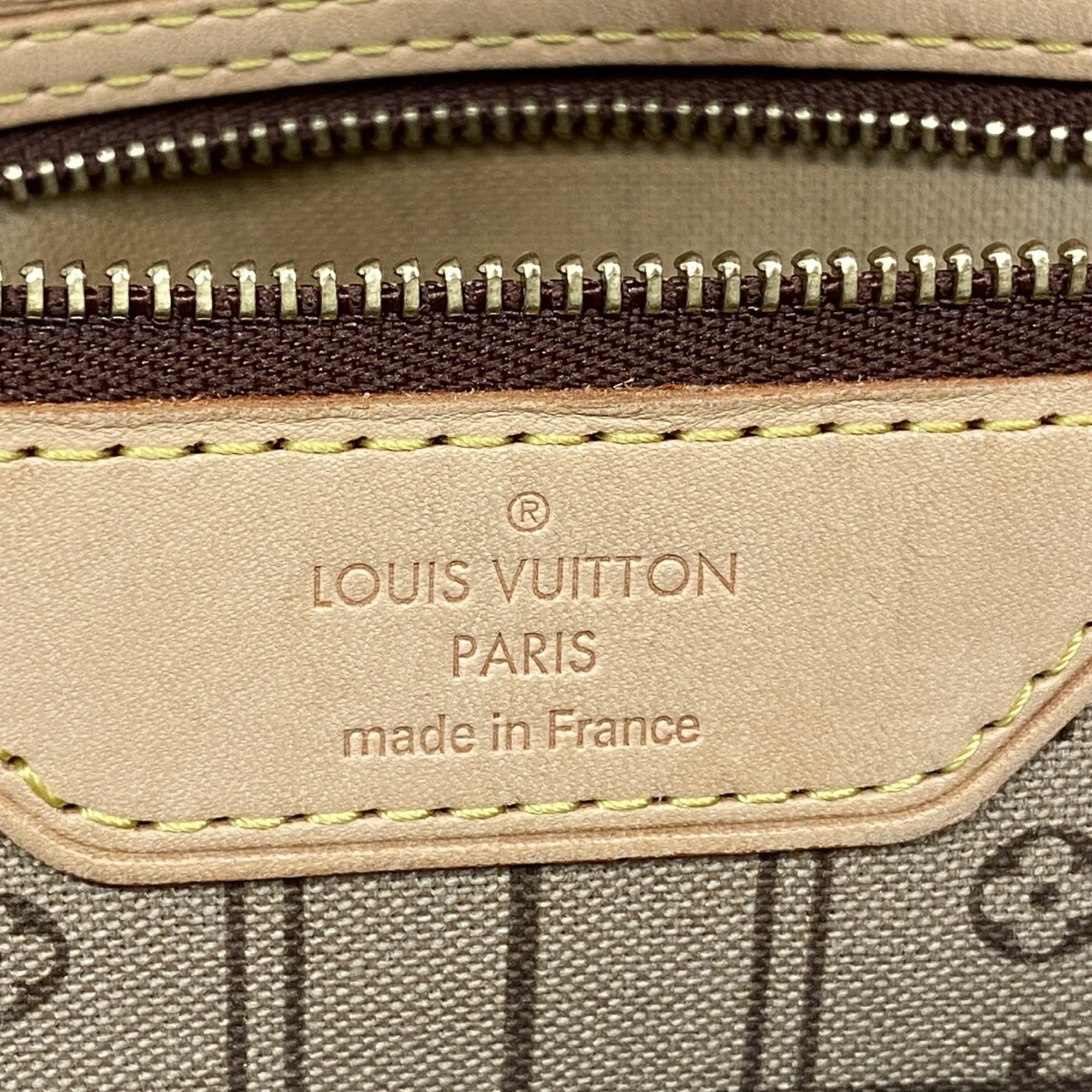 Louis Vuitton Brown Tote Bag (Pre-Owned)
