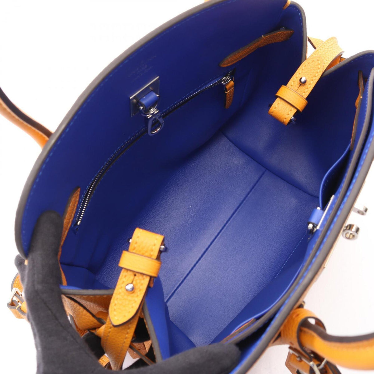 Louis Vuitton Orange Leather Handbag (Pre-Owned)